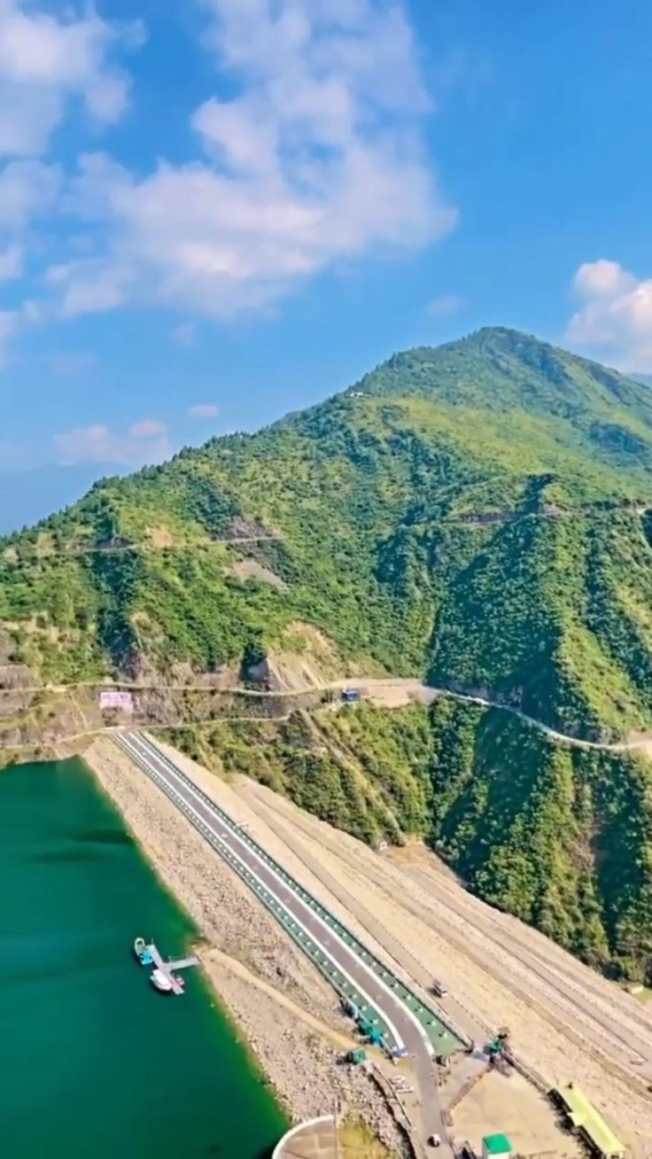 736x1308 Tehri Dam