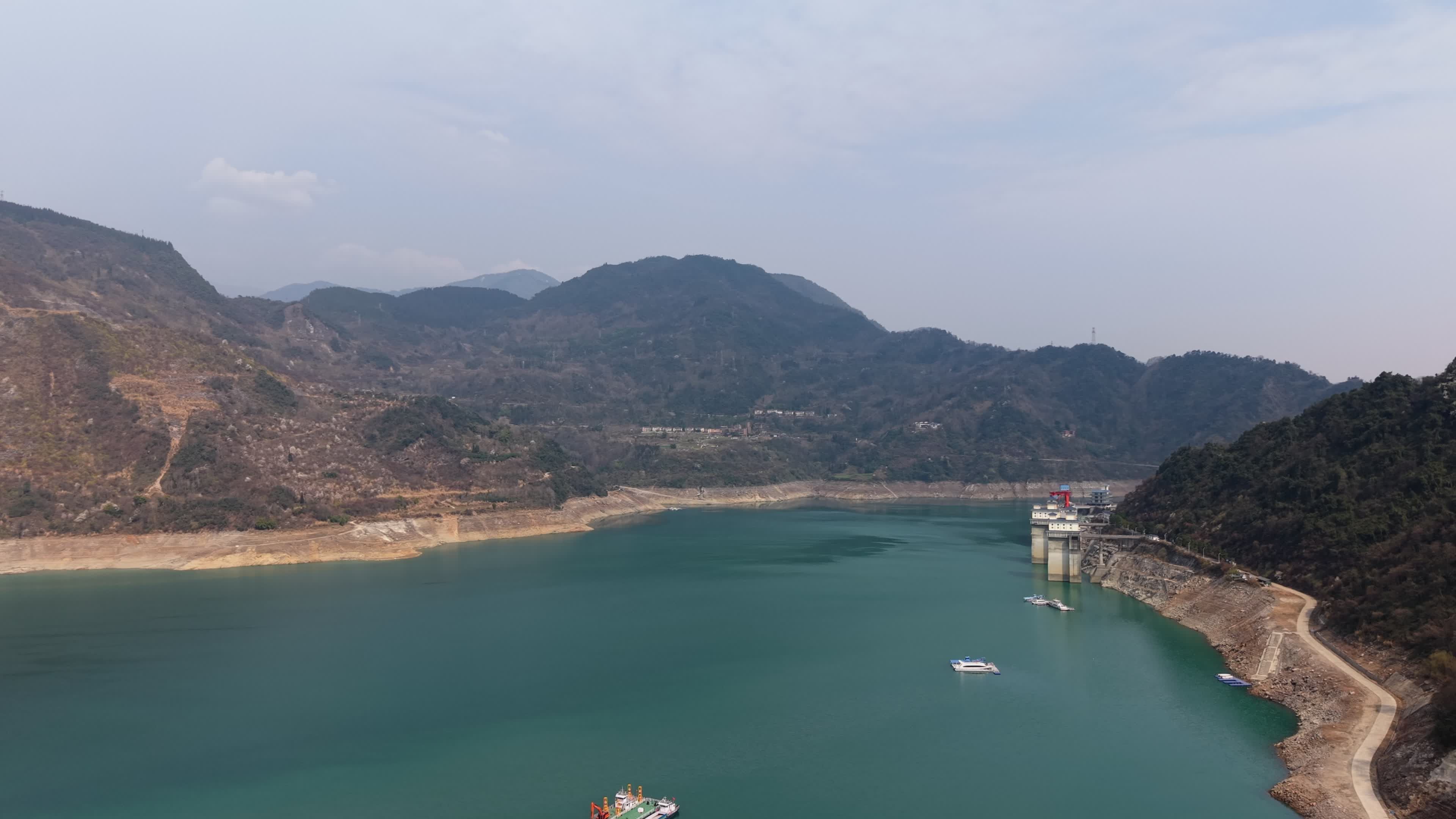 3840x2160 Aerial View of Scenic Reservoir in Mountainous Region