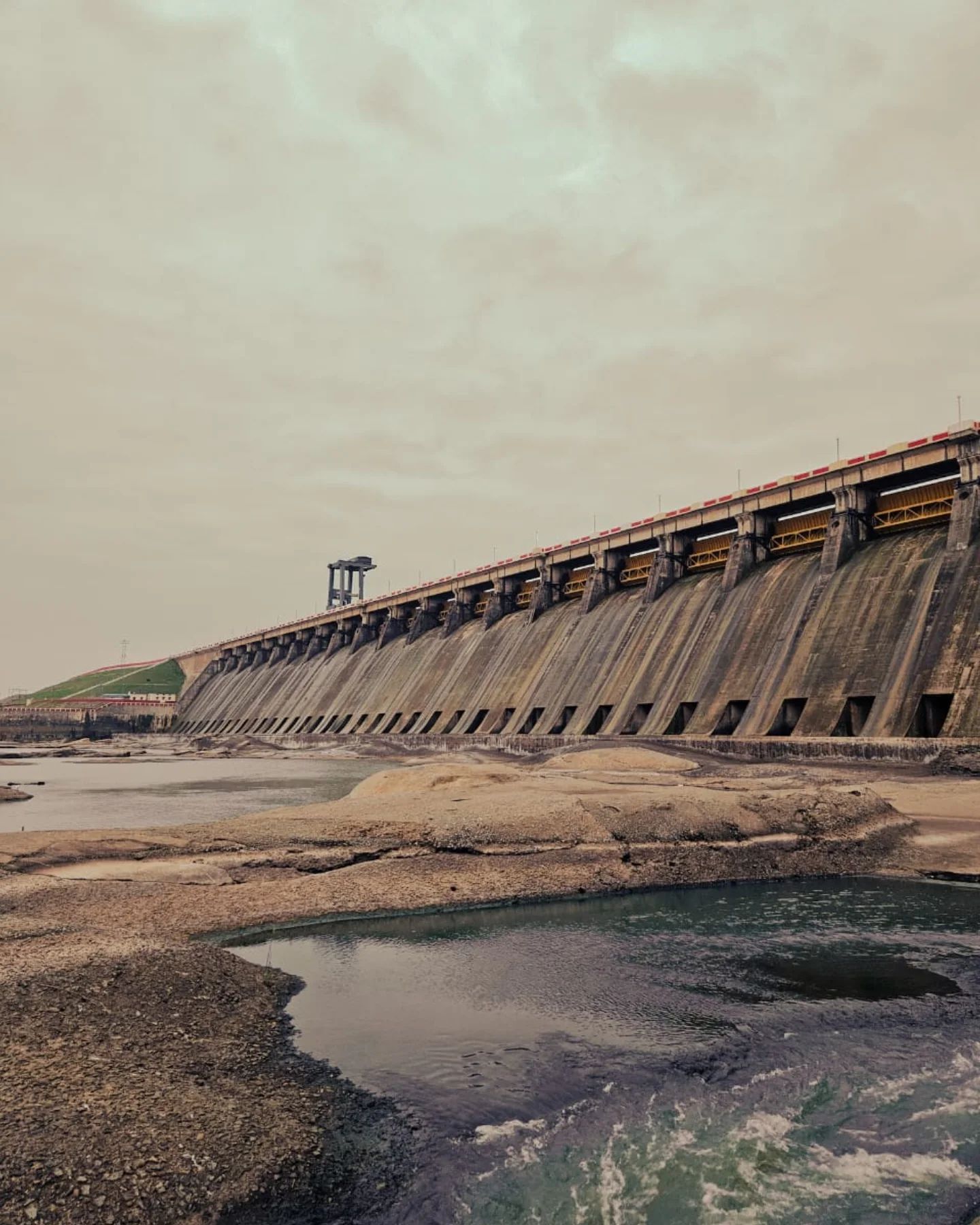 1440x1800 Hirakud Dam Full HD Image