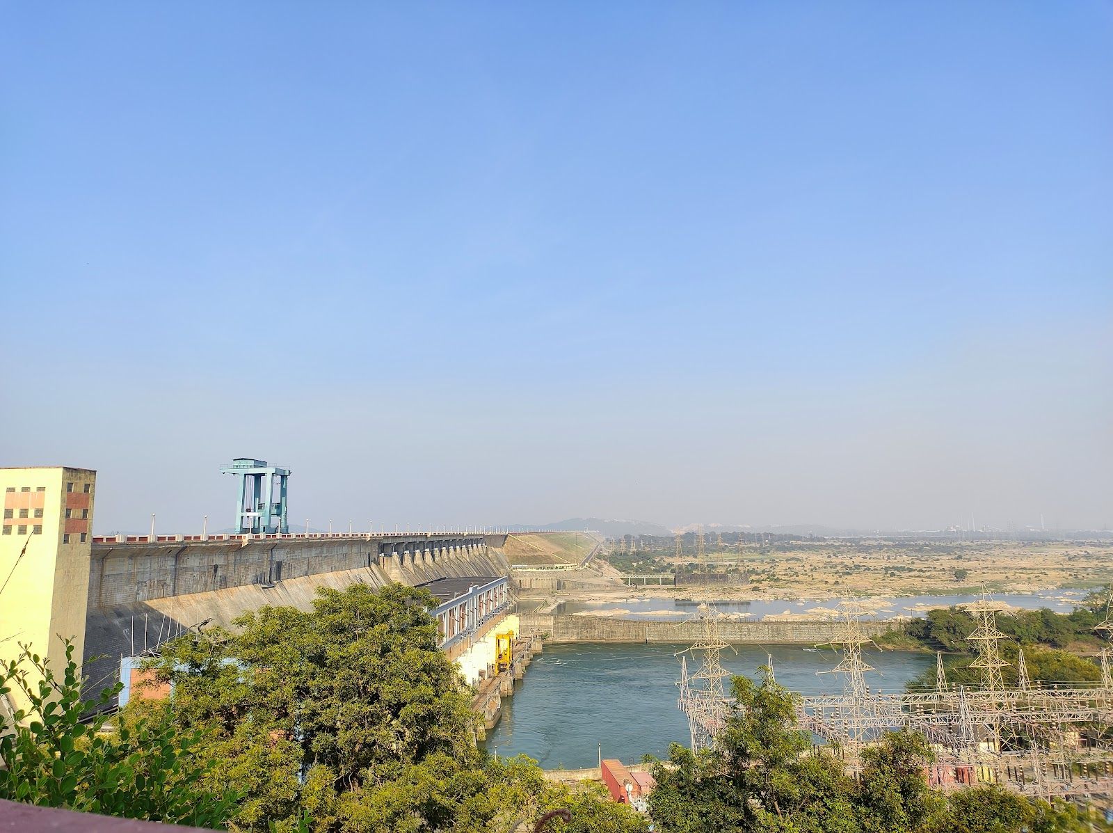 1600x1197 Hirakud Dam. Timings, History & Visitor Guide