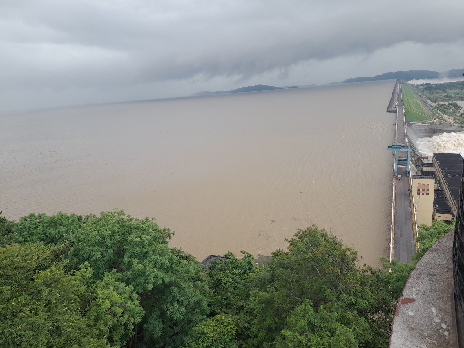 1600x1200 Hirakud Dam. Timings, History & Visitor Guide