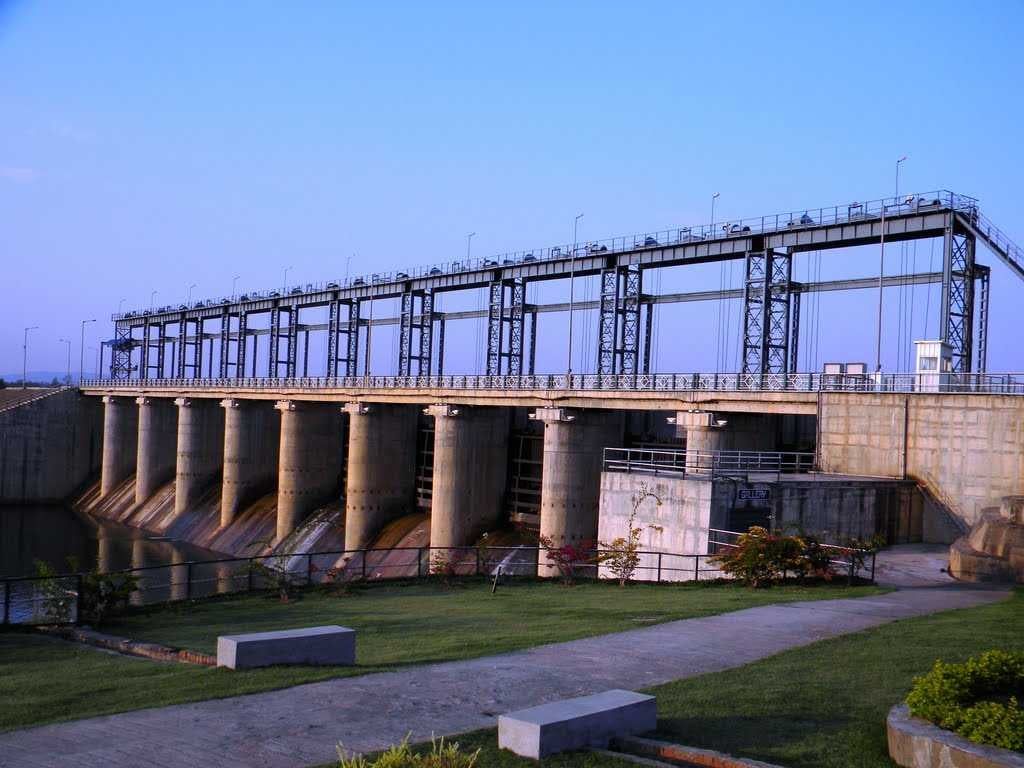 1024x768 Explore the Majestic Hirakud Dam