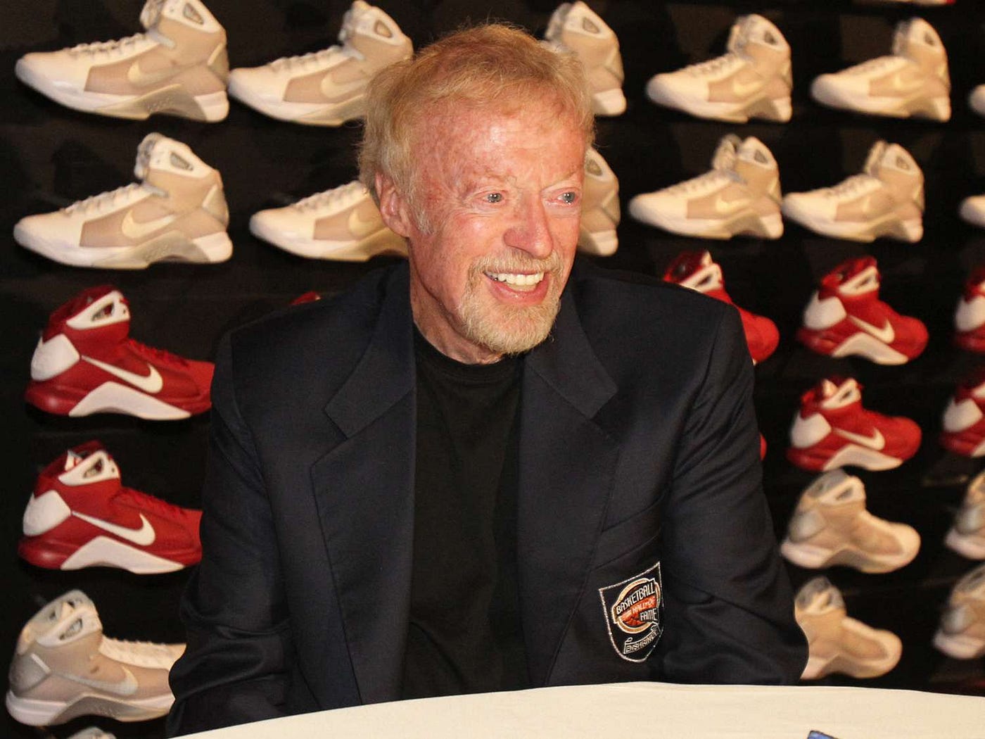 1400x1050 Best Quotes from Phil Knight, Founder of Nike. by Business & Books