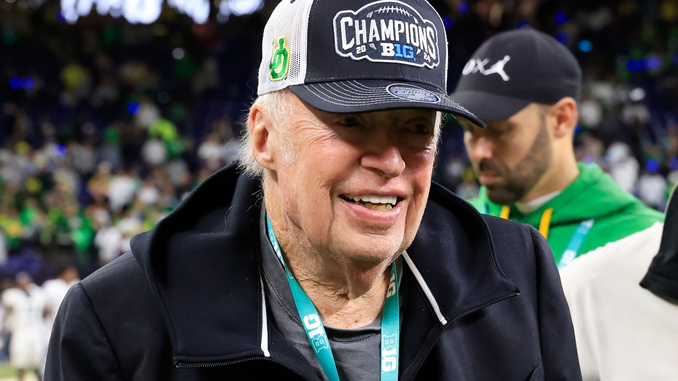 2560x1440 Nike's Phil Knight gives $1 million to this Republican running for Oregon governor