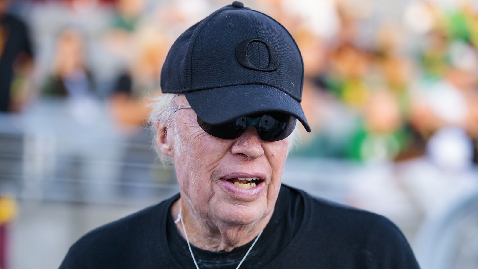 1600x900 Phil Knight Brown Sports