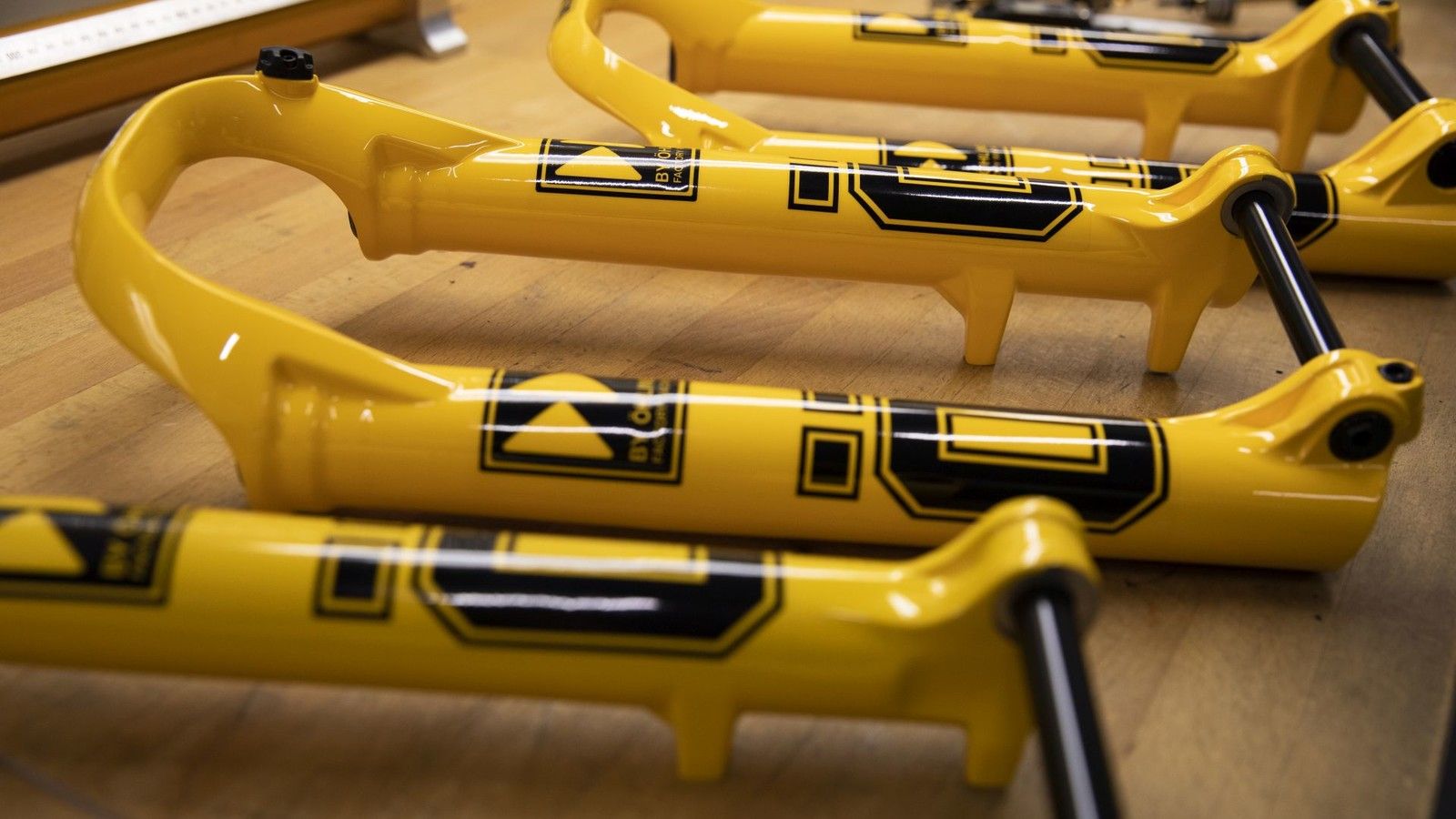 1600x900 Öhlins Unveils Limited Edition Öhlins Factory Racing Range Bike Press Release