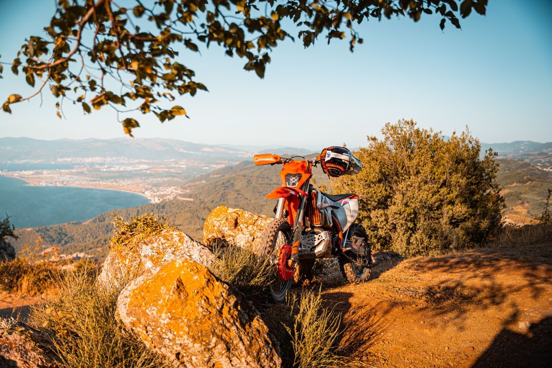1125x750 Off Road Motorcycle Adventure In Scenic Bursa · Free