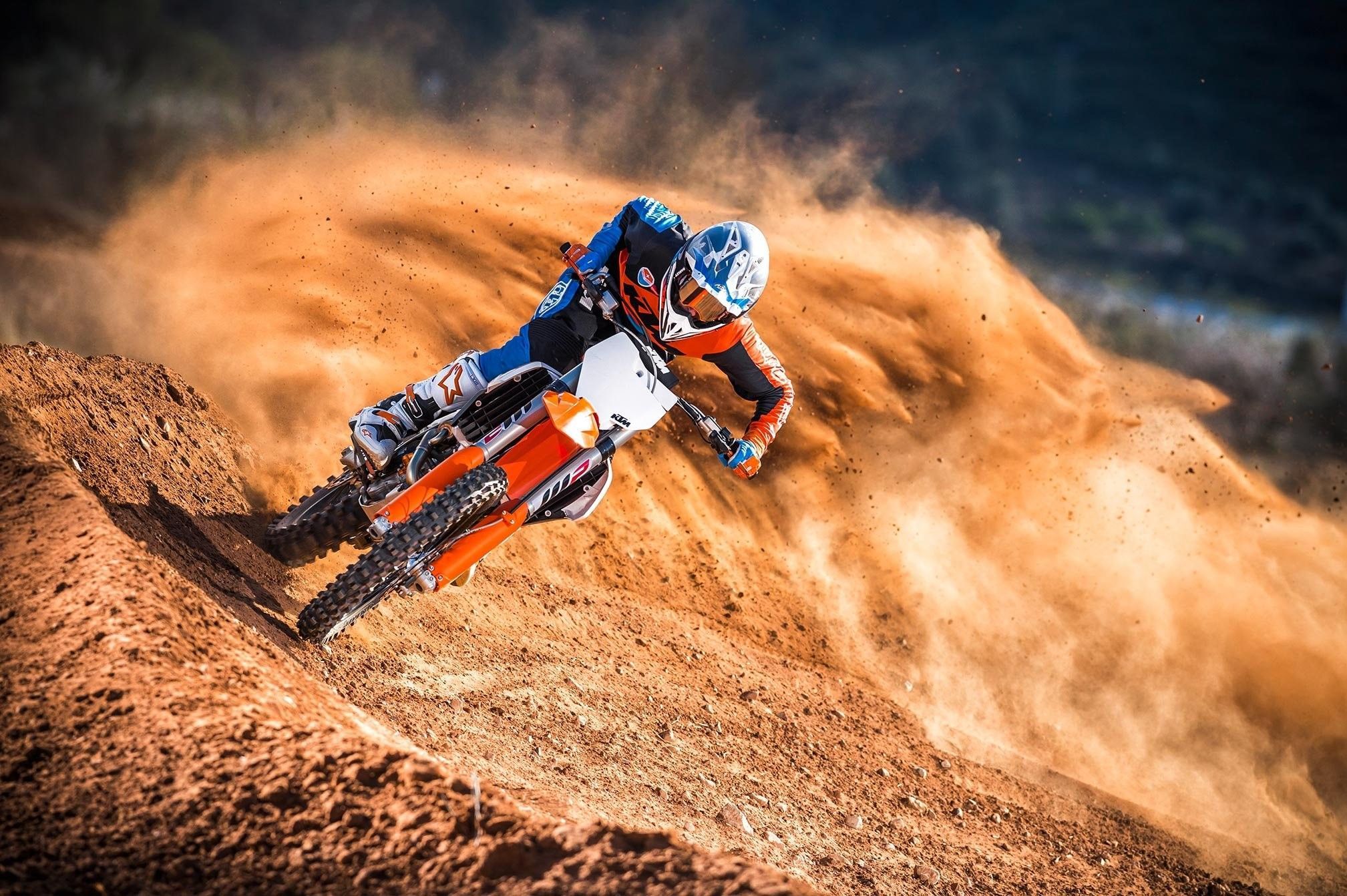 2017x1342 Off Road Bikes Wallpaper