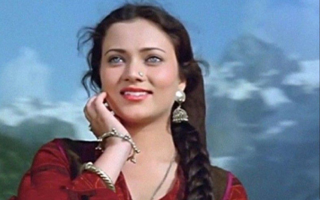 1280x800 राज कपूर संग ऐसी थी मंदाकिनी की पहली मुलाकात, कहा था- तुम जींस या टी-शर्ट पहनकर आती तो