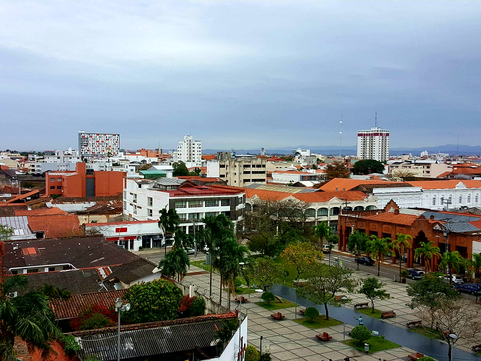 1600x1200 A Quick Look at Santa Cruz, Bolivia
