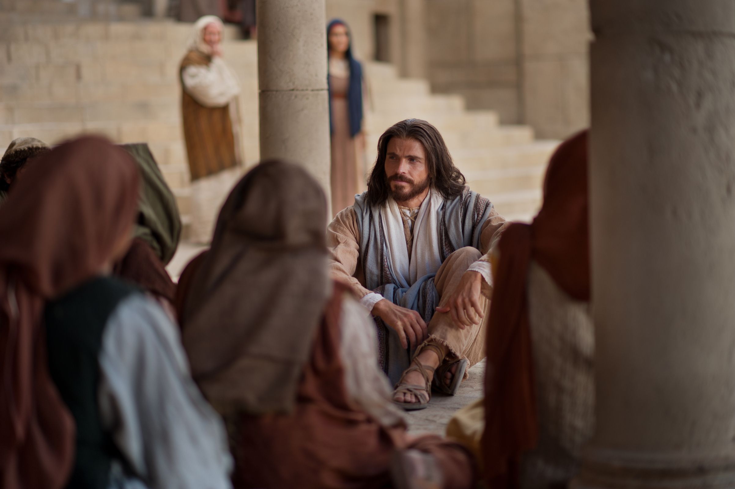 2404x1600 What 9 Church leaders have said about the miraculous impact of the Bible