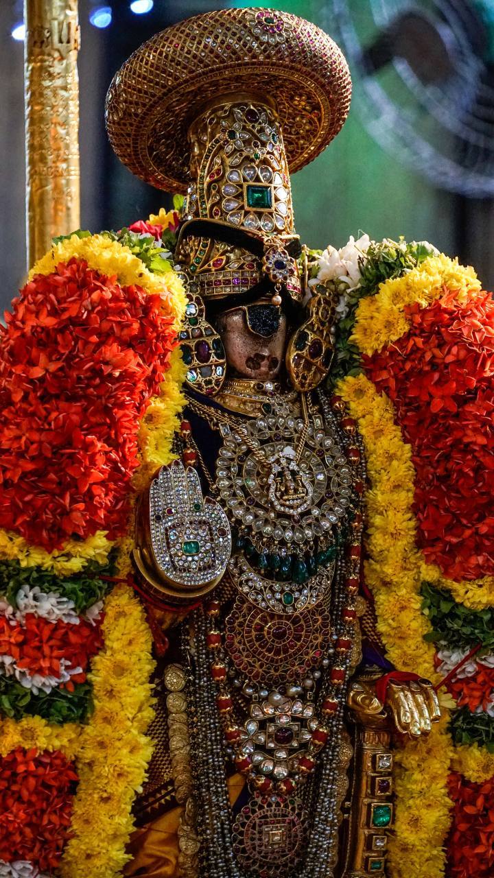 720x1280 Sri Ranganatha Swamy Temple Rajagopuram in Sriramapuram, Srirangam near me in Srirangam