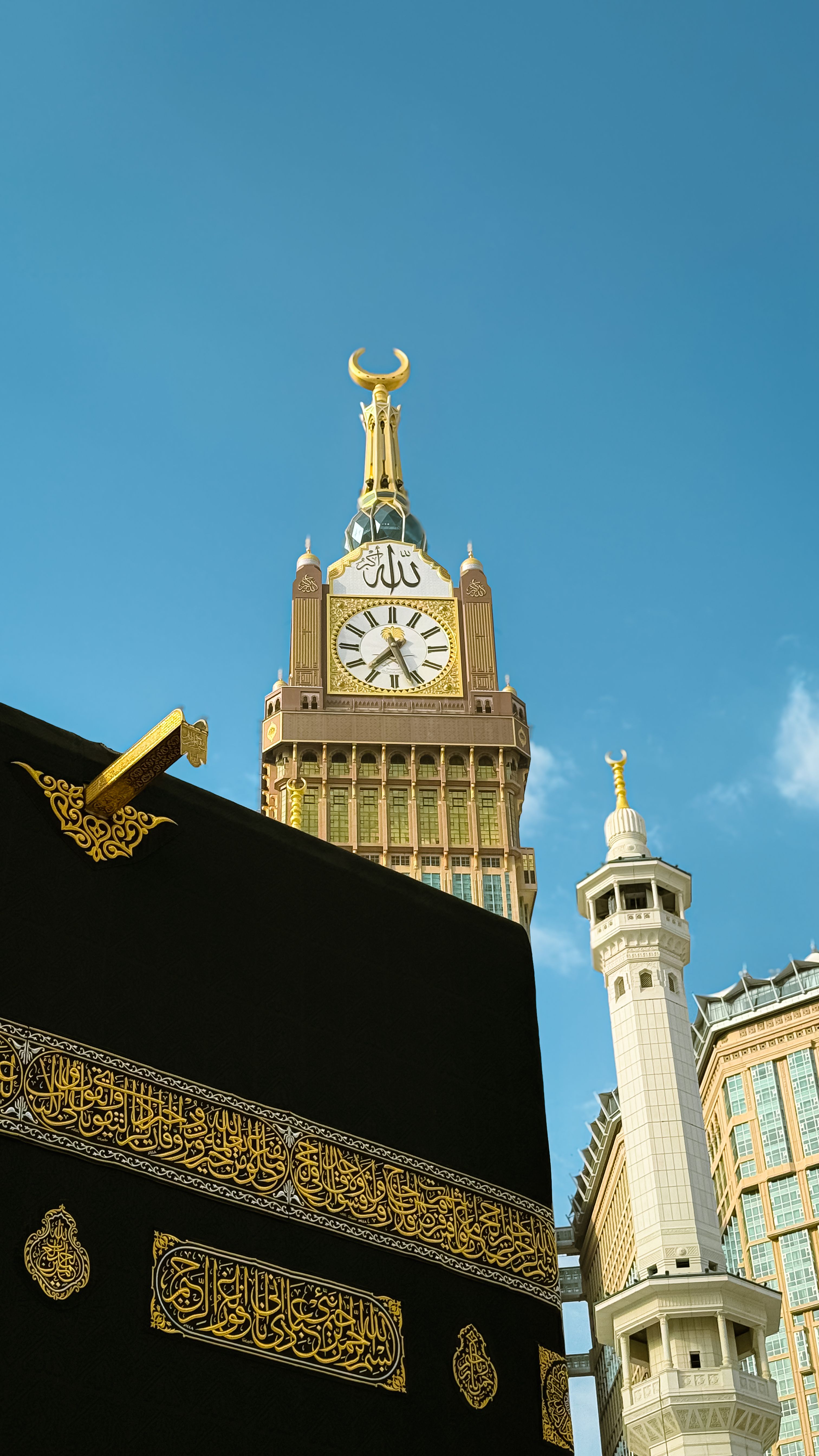 3024x5376 Abraj Al Bait and Kaaba in Makkah, Saudi Arabia · Free
