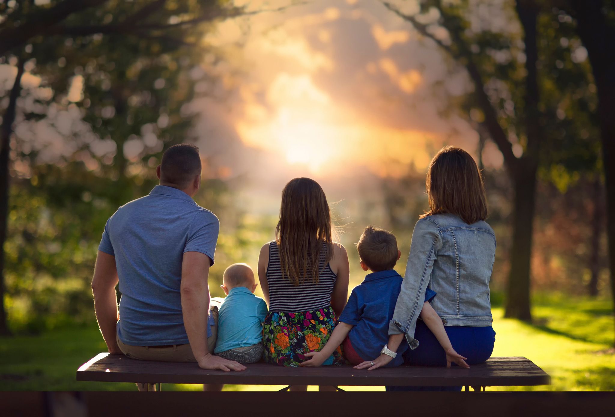 2048x1388 Free sunset, children 2K wallpaper for desktop and phone