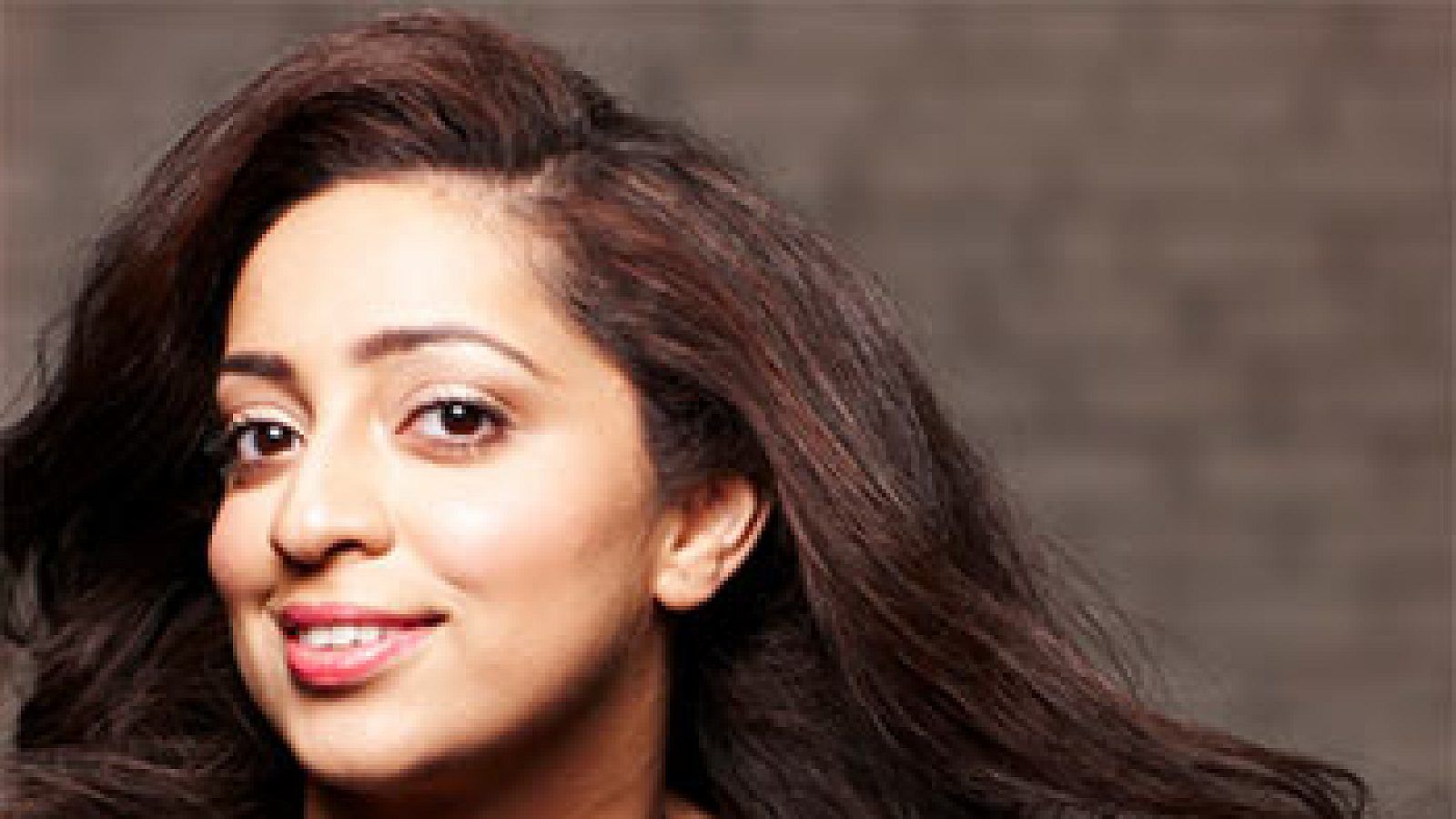 1600x900 JP Dutta's daughter gets ready for her debut