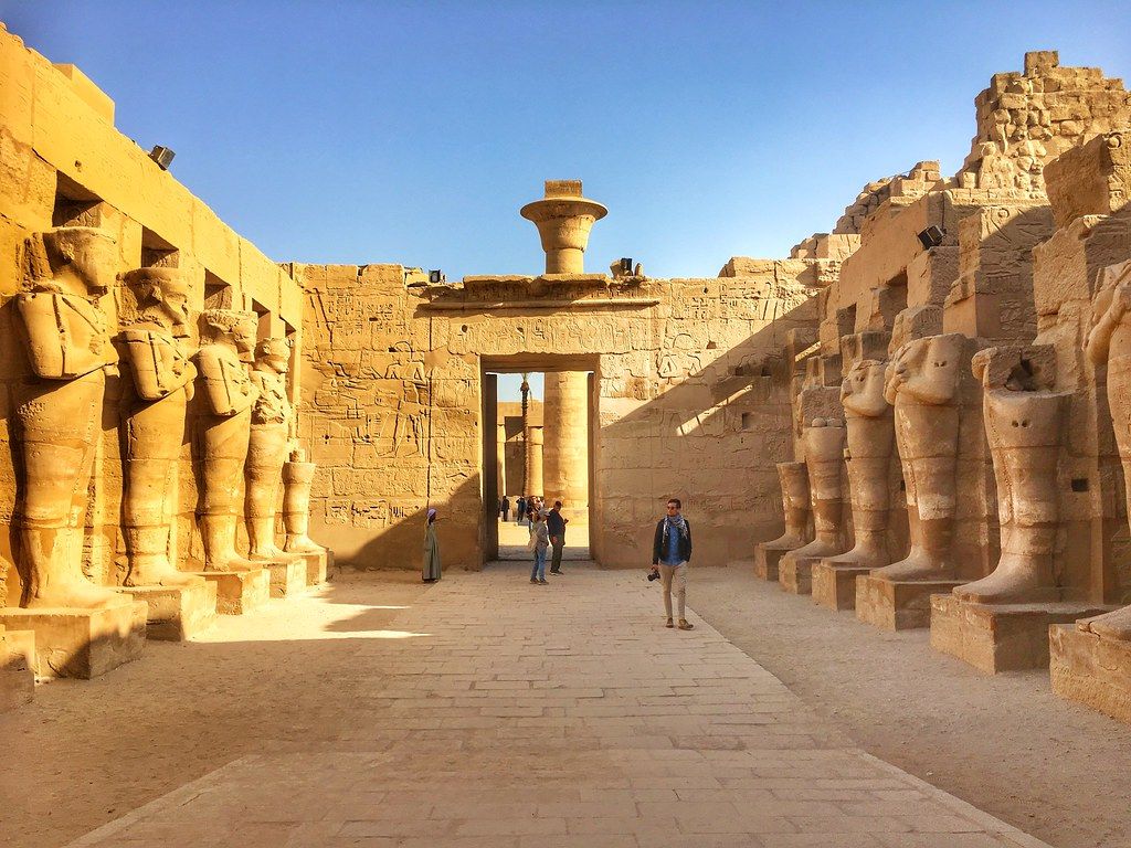 1024x768 Luxor temple, Luxor, Egypt. Luxor temple, Luxor, Egypt