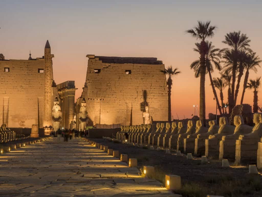1024x768 Luxor holidays