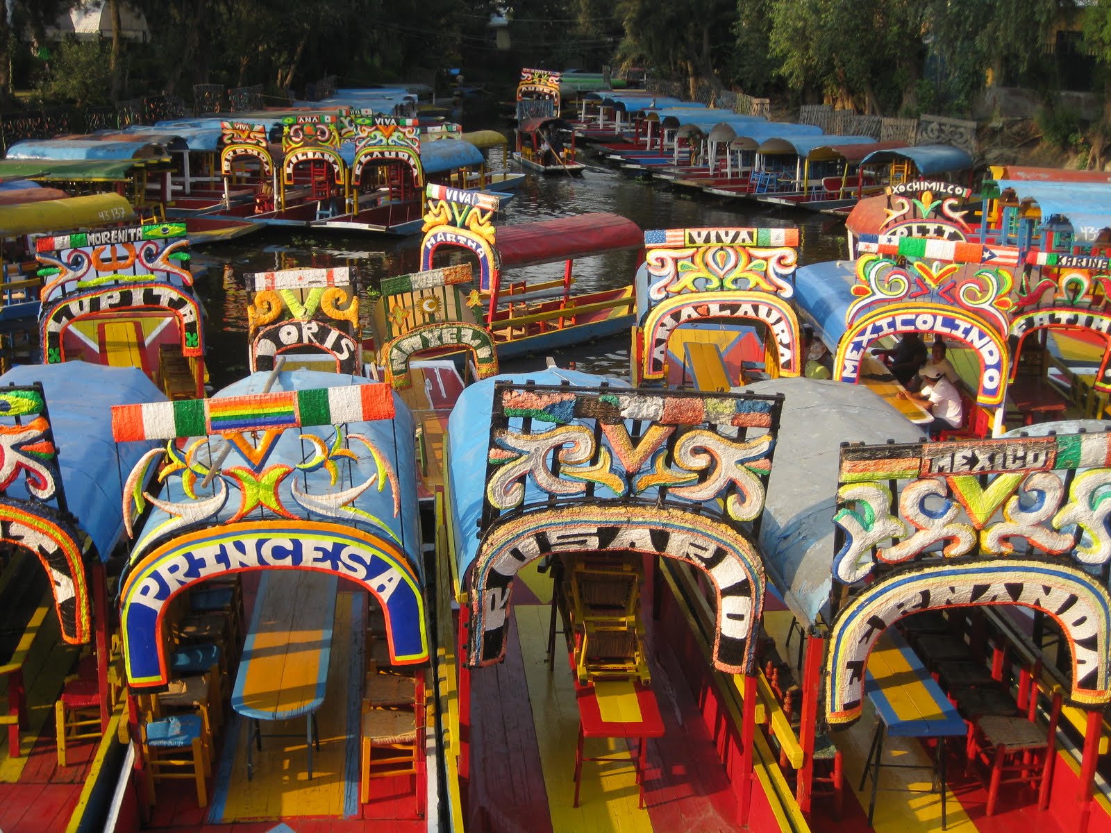 1600x1200 Small Fish in the Big Taco: Welcome to Xochimilco