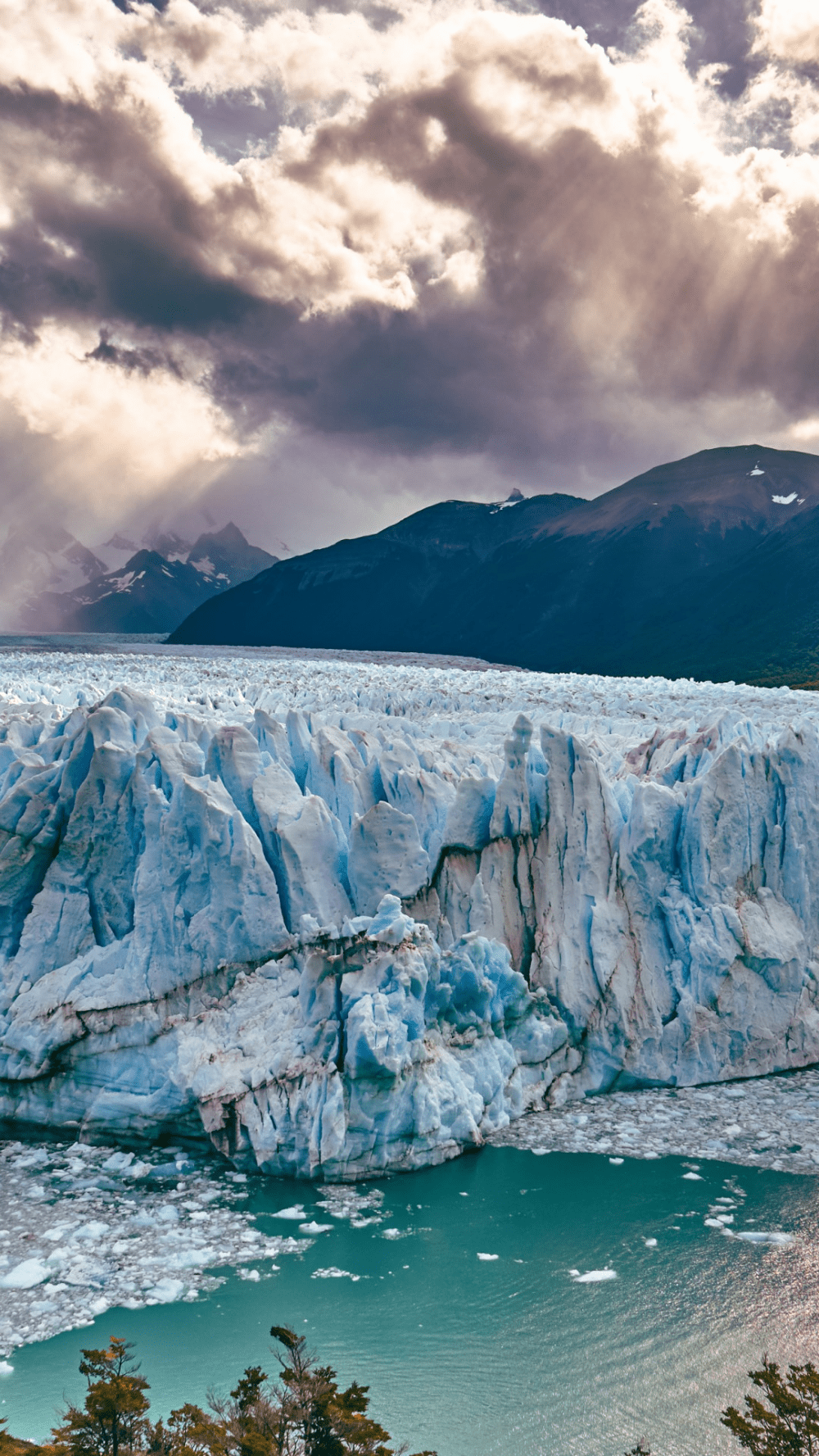 1000x1777 Perito Montes Glacier Wall