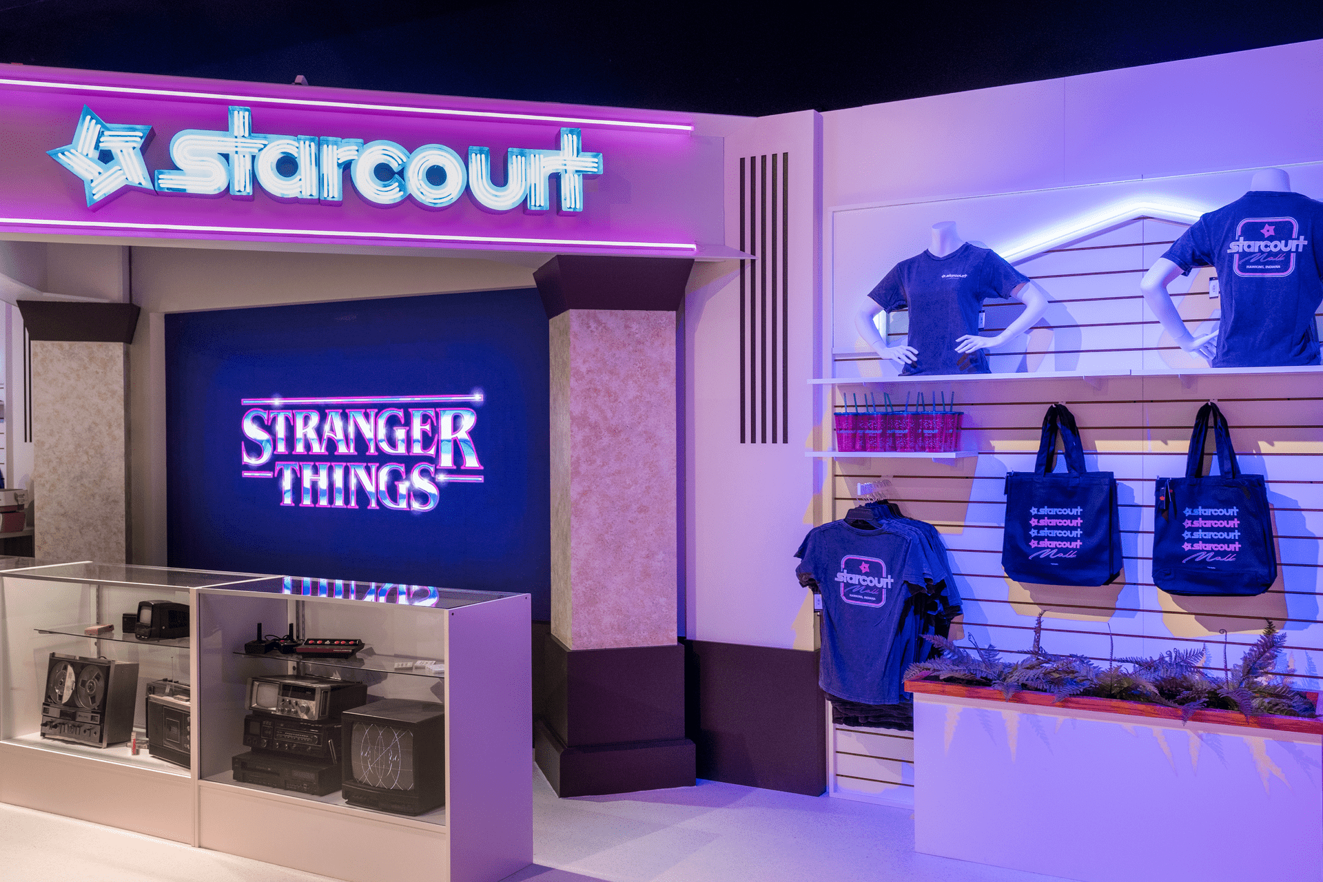 1920x1280 Stranger Things: The Store Launches in Miami