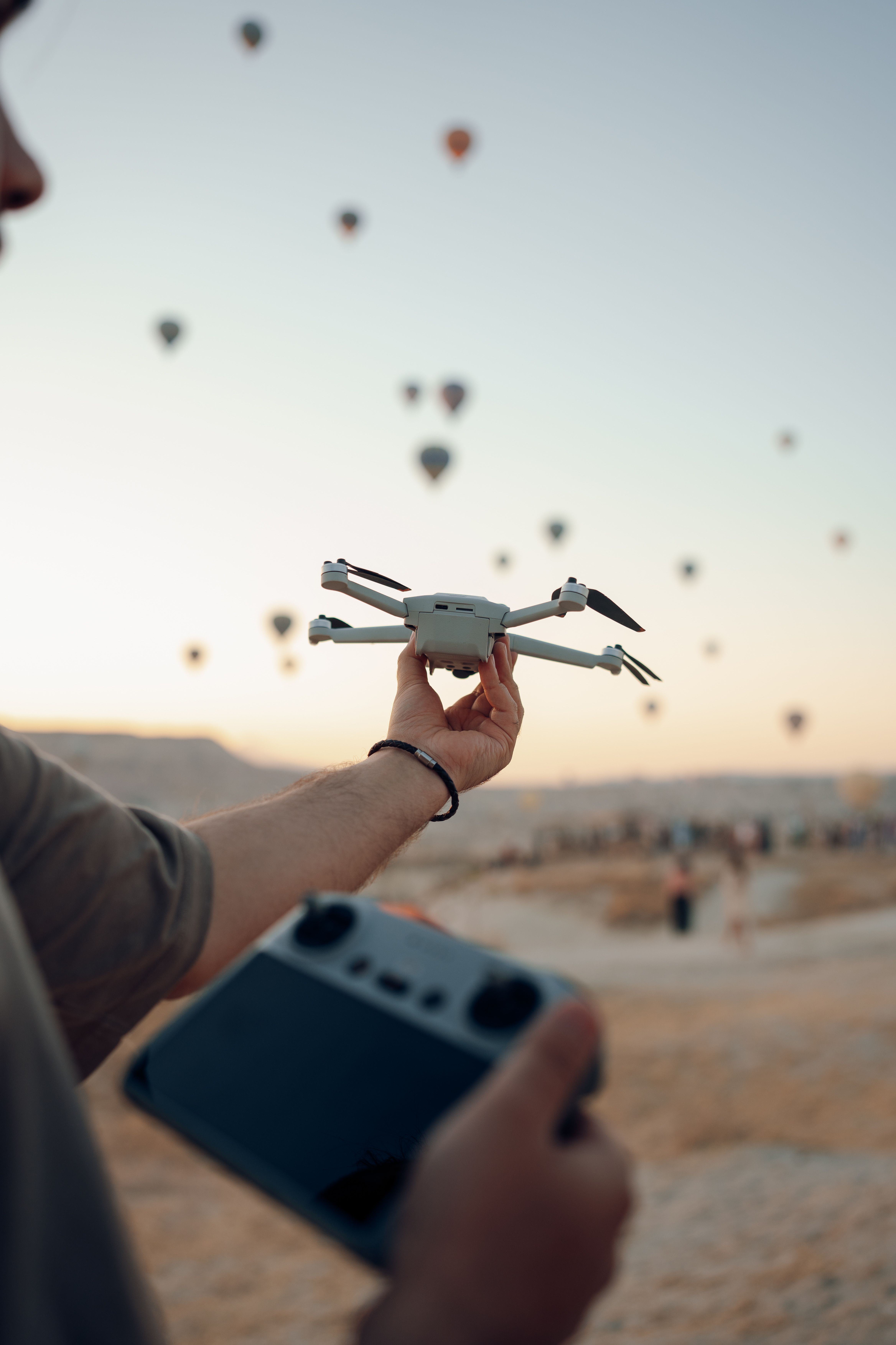 4672x7008 Amateur Drone Pilot Photo, Download The BEST Free Amateur Drone Pilot & HD Image