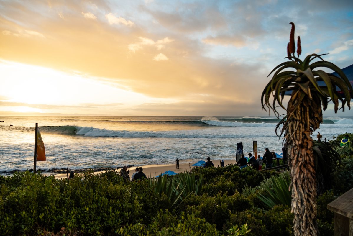 1197x800 Six Jeffreys Bay photo that inspire dreaming