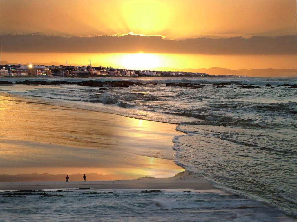 1024x768 Vacation Hub International Review on Jeffreys Bay