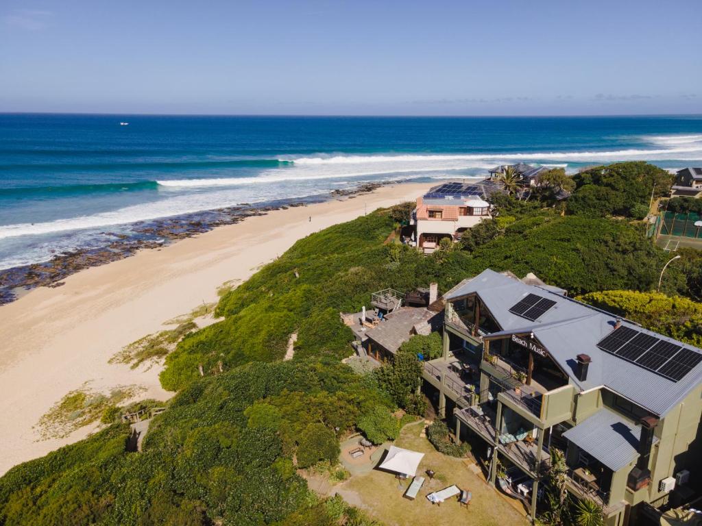 1024x768 Beach Music, Jeffreys Bay (updated prices 2027)