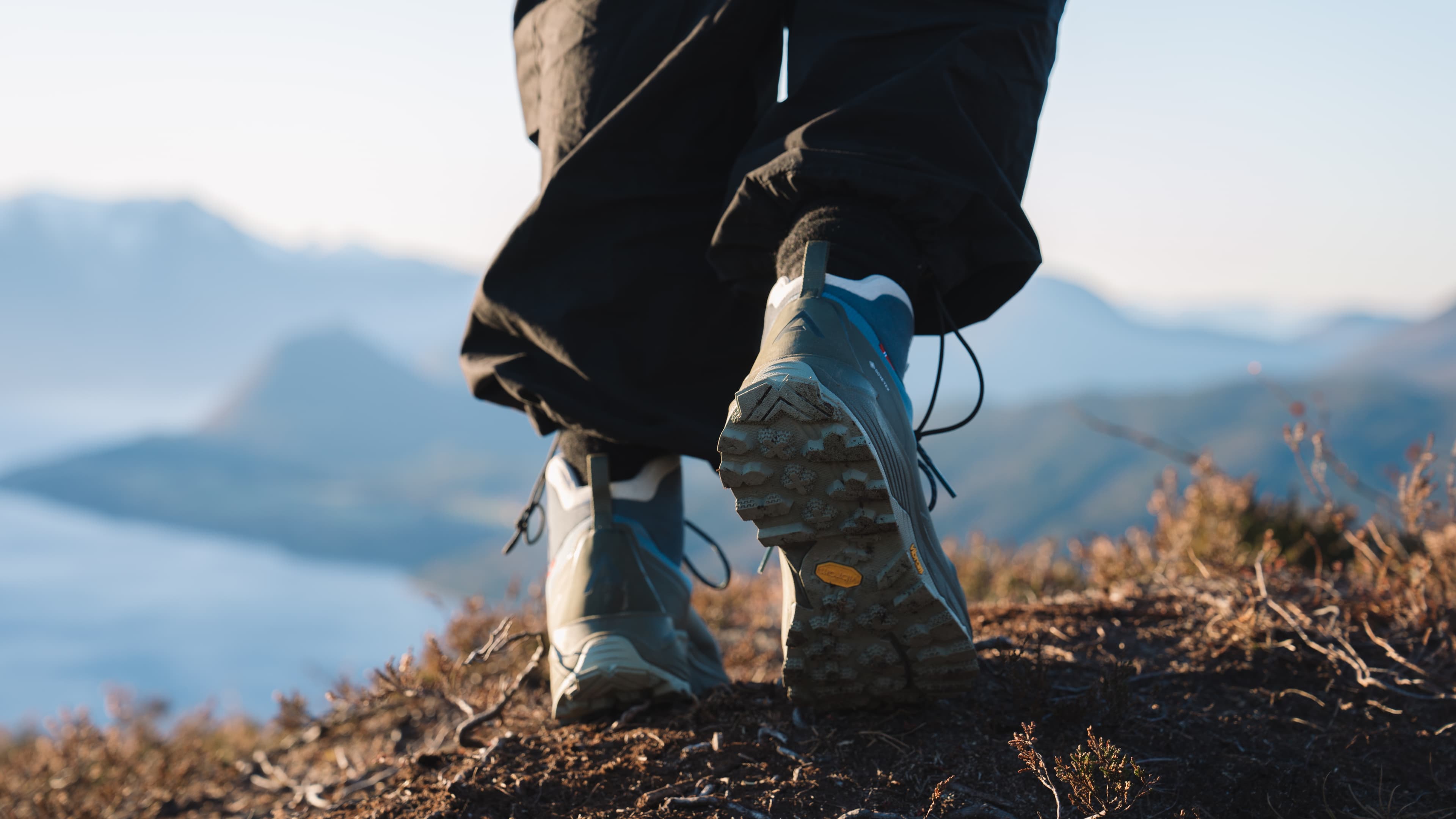 3840x2160 Alfa GTX Cut Hiking Shoe With A Secure Fit