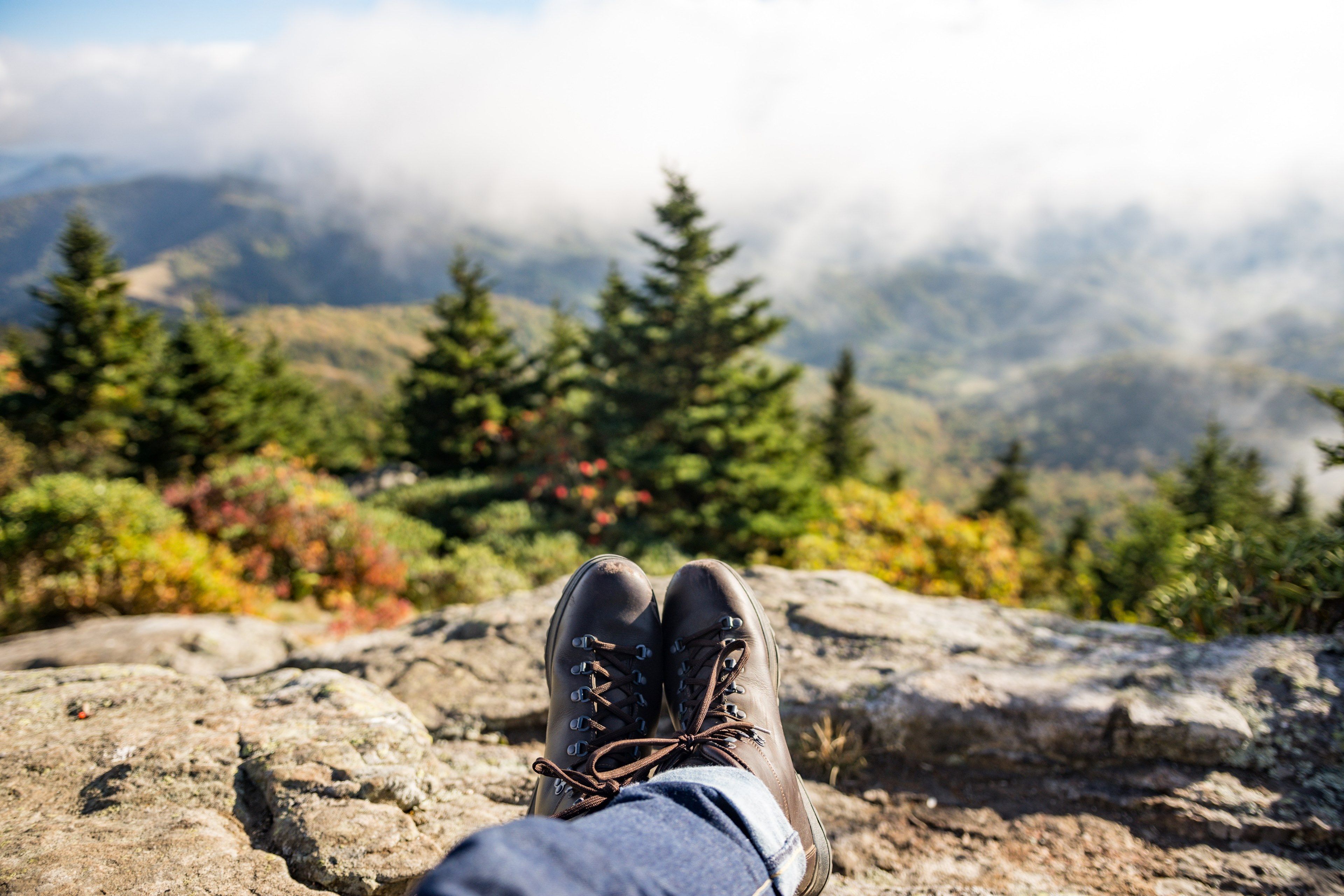 3840x2560 Hiking Boots Wallpaper