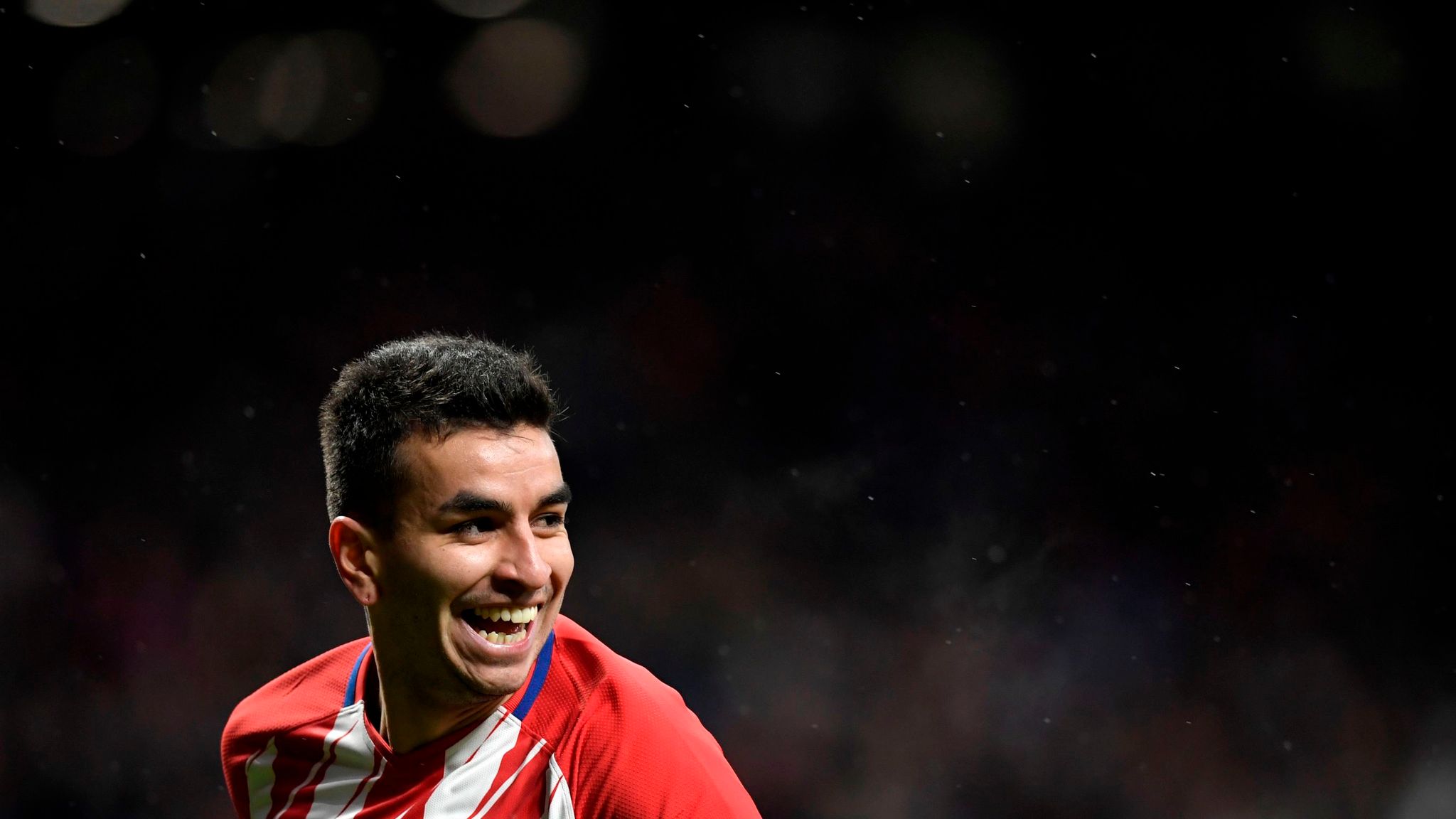 2048x1152 La Liga: Angel Correa scores winner as Atletico Madrid beat Valencia