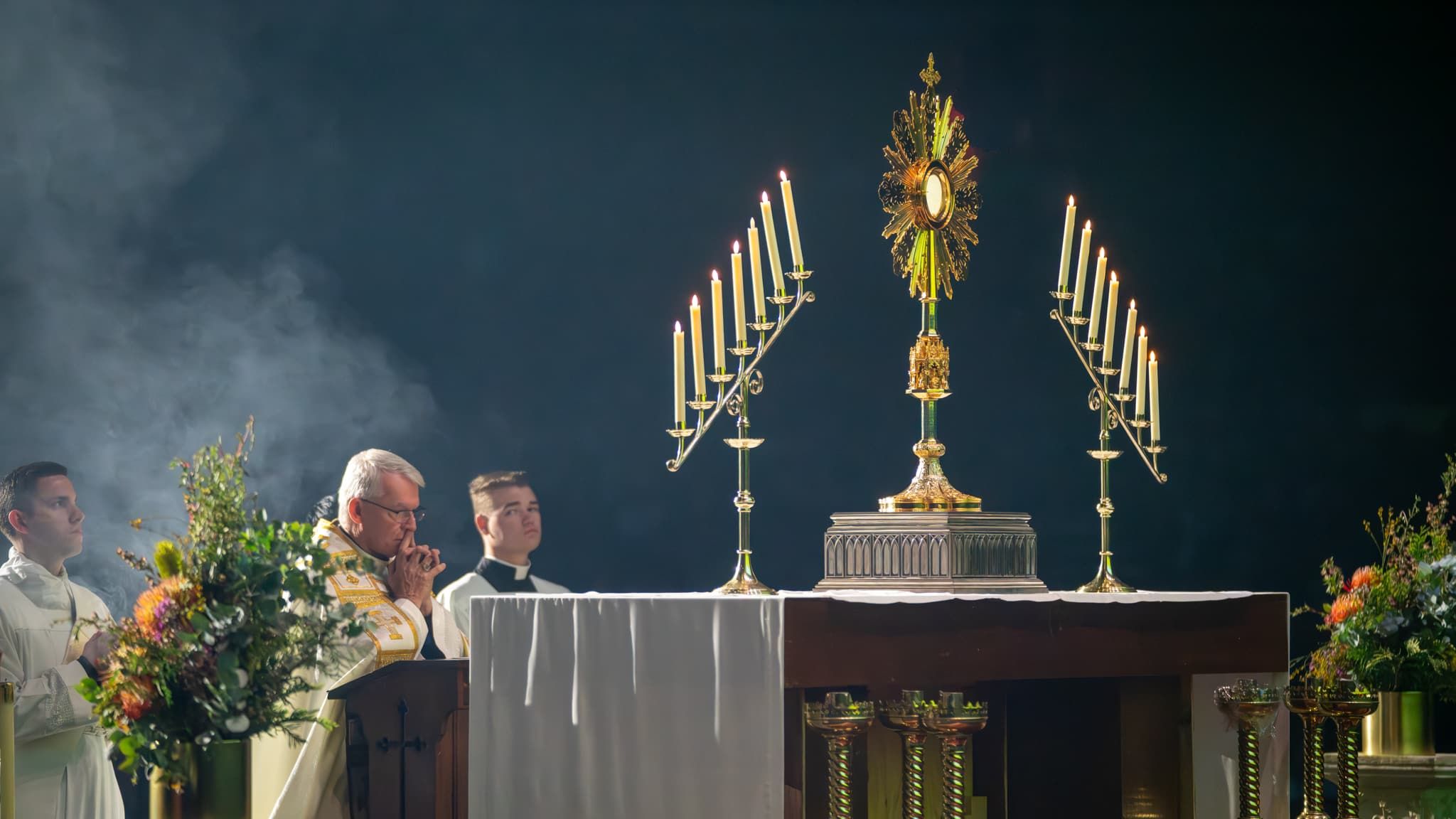 2048x1152 Prayer and Eucharistic Devotion. The Catholic Weekly