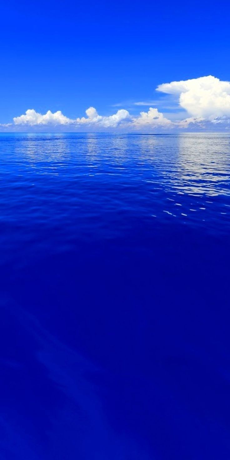 736x1472 Blue Ocean with Clouds. Image illusion, Nature iphone wallpaper, Beautiful ocean picture