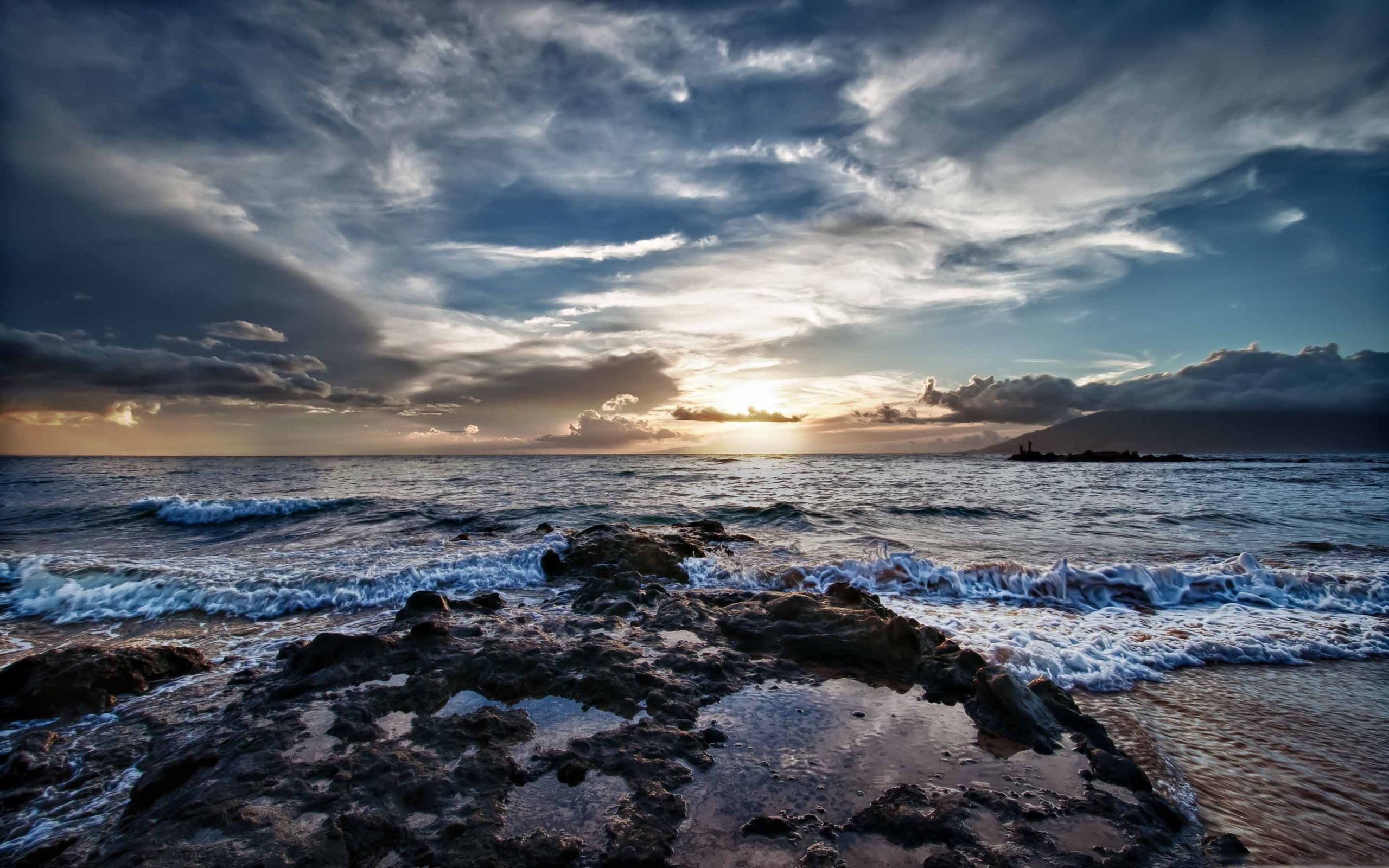 2560x1600 Clouds Above The Sea MacBook Air Wallpaper Download