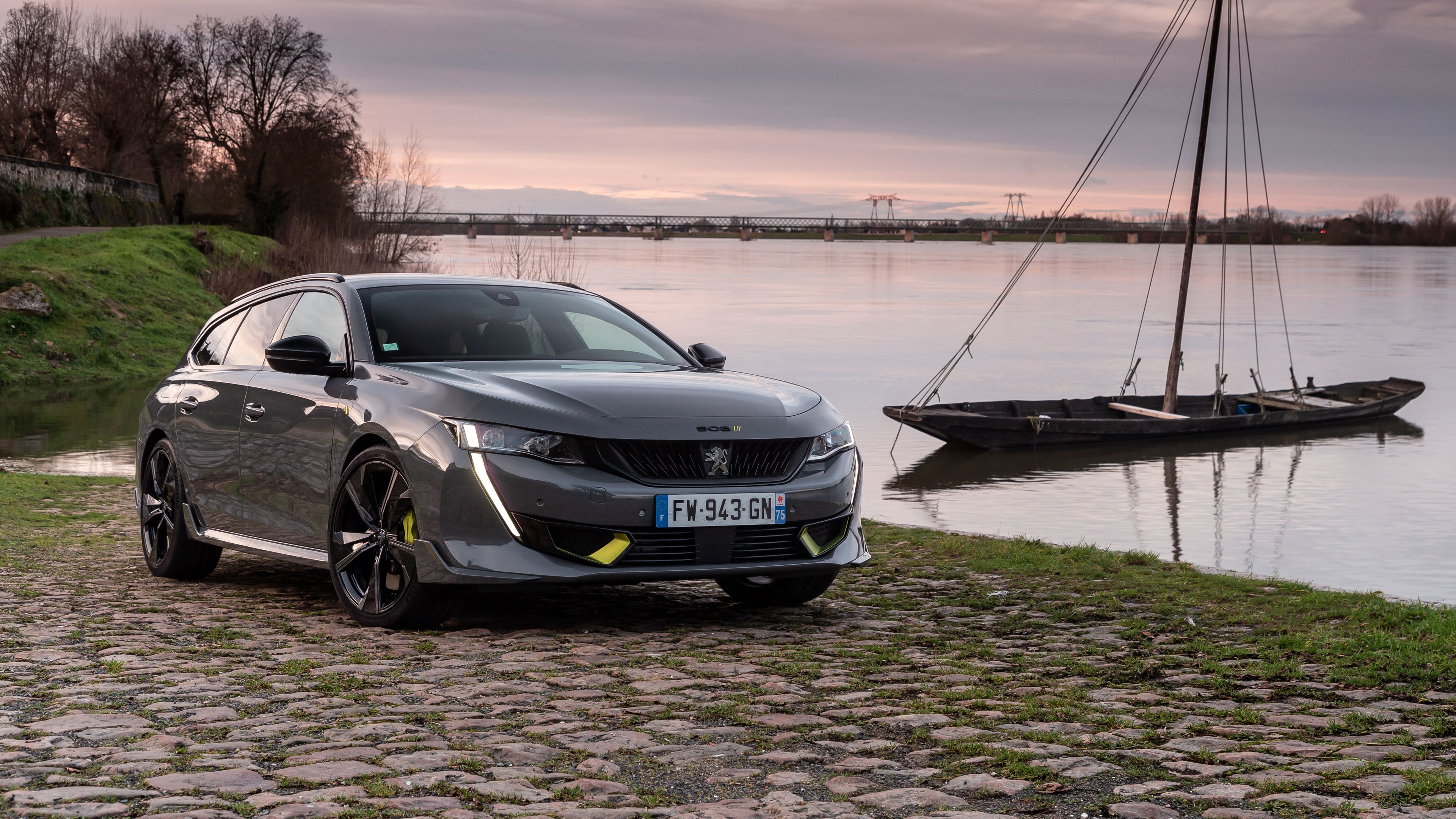 3840x2160 Peugeot 508 SW car by the river Desktop wallpaper 600x382