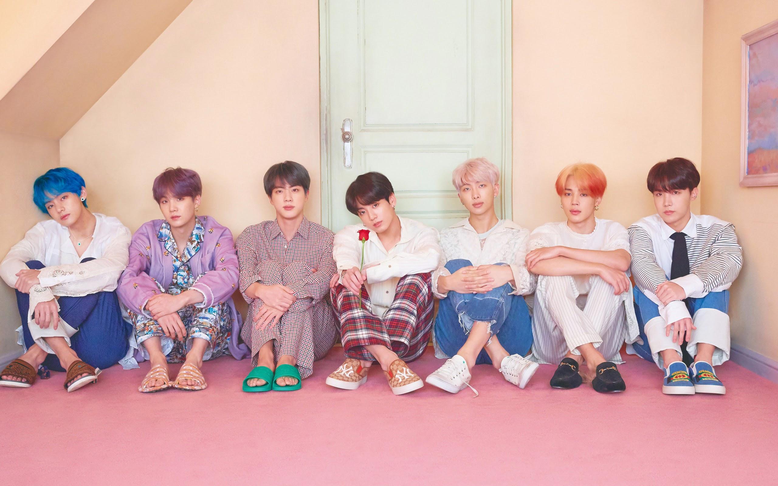 2560x1600 BTS Macbook Wallpaper