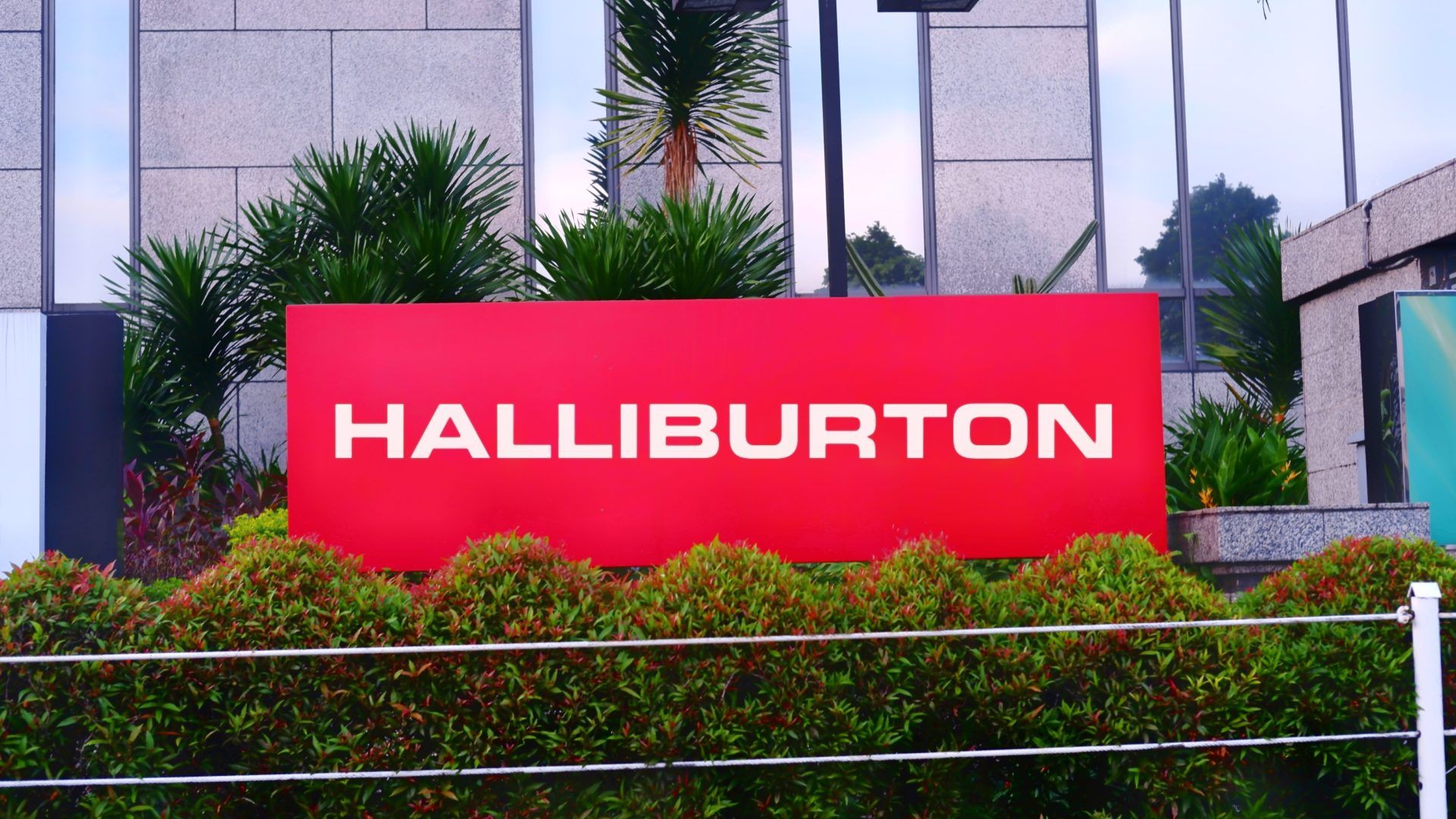 1920x1080 Why experts think Halliburton will shock investors