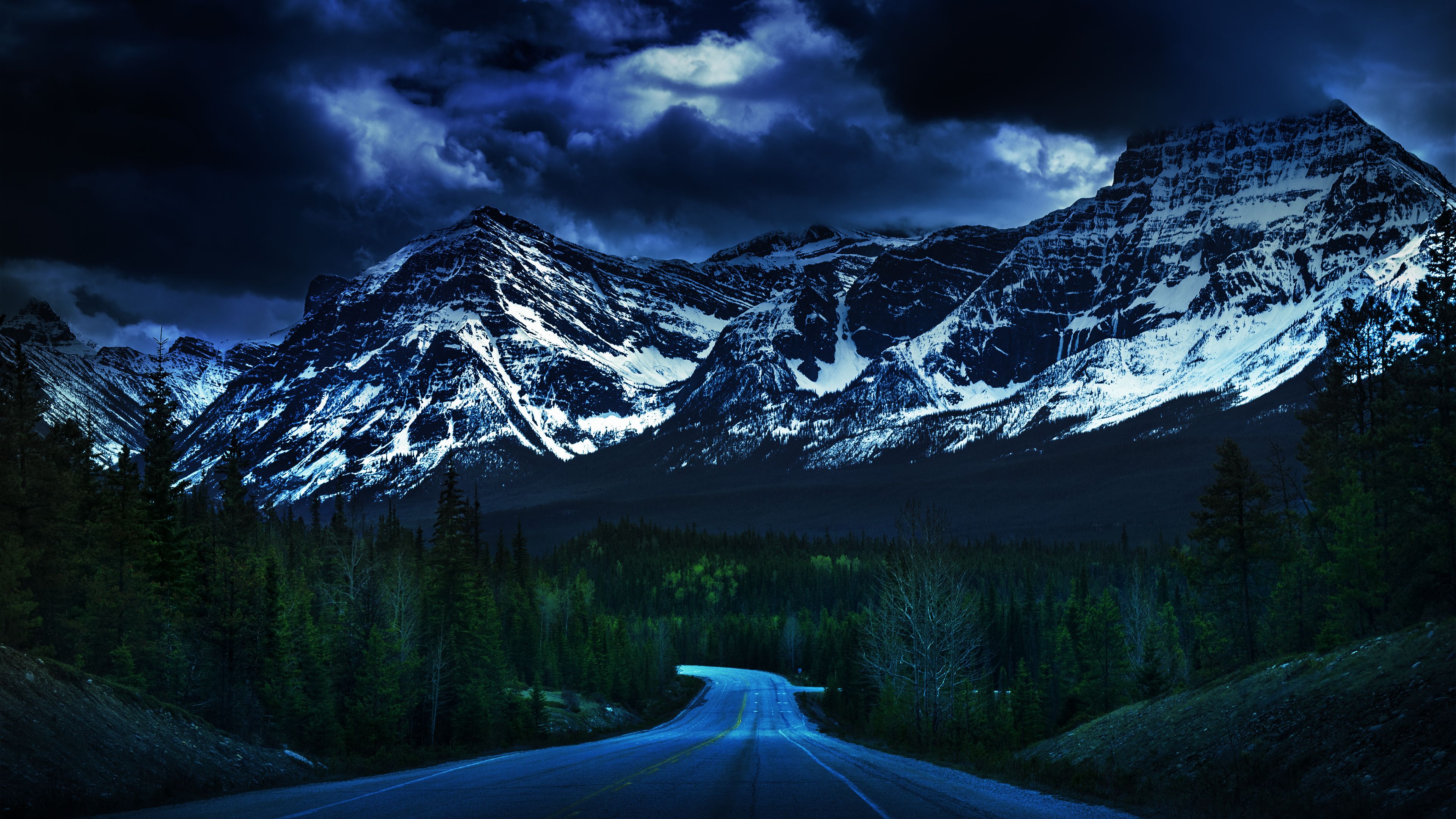 3840x2160 4K Ultra HD Night Road Through Majestic Mountain Rangex2160