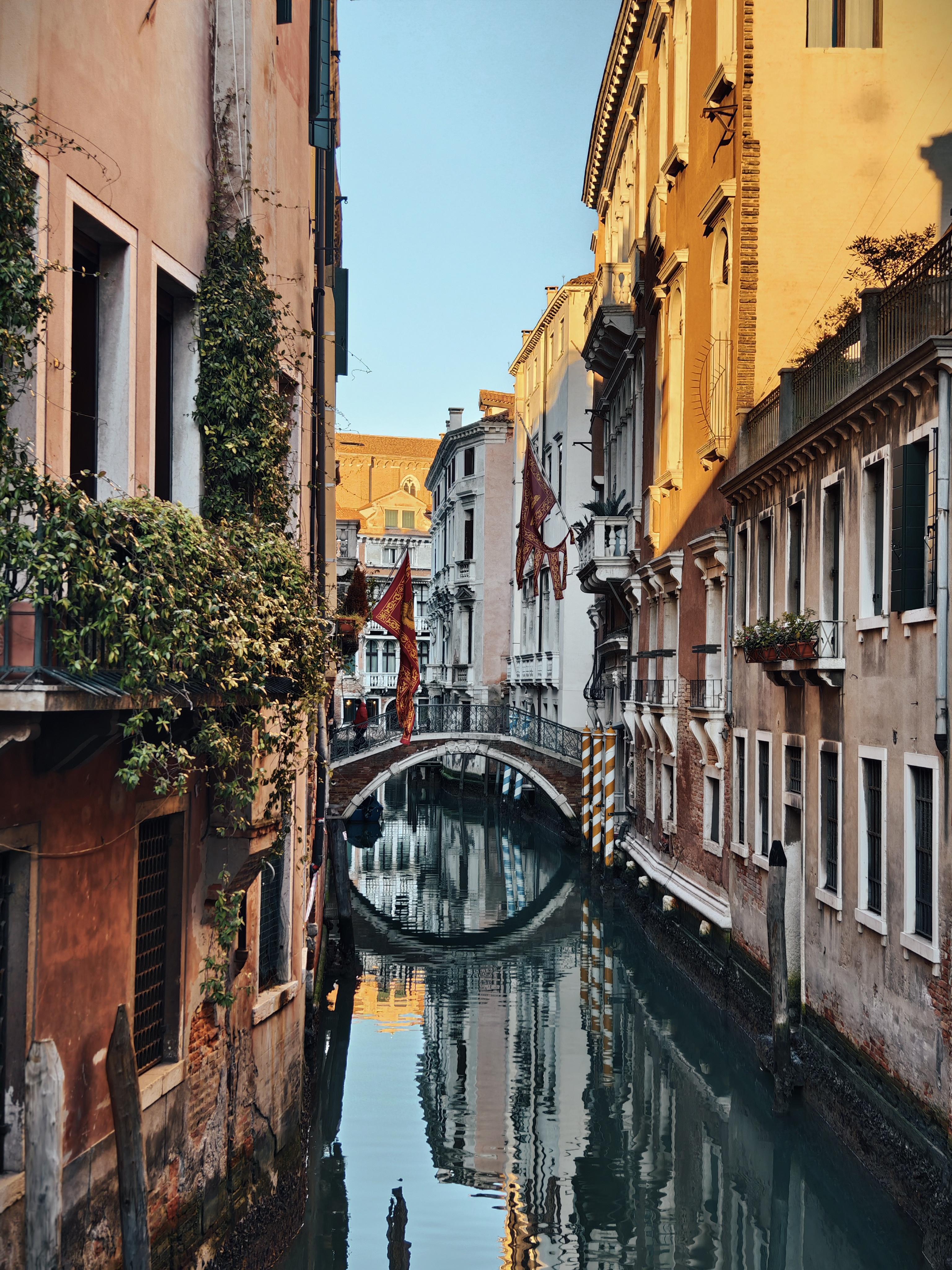 3072x4096 Vivo X100 Ultra Photo (Venezia)