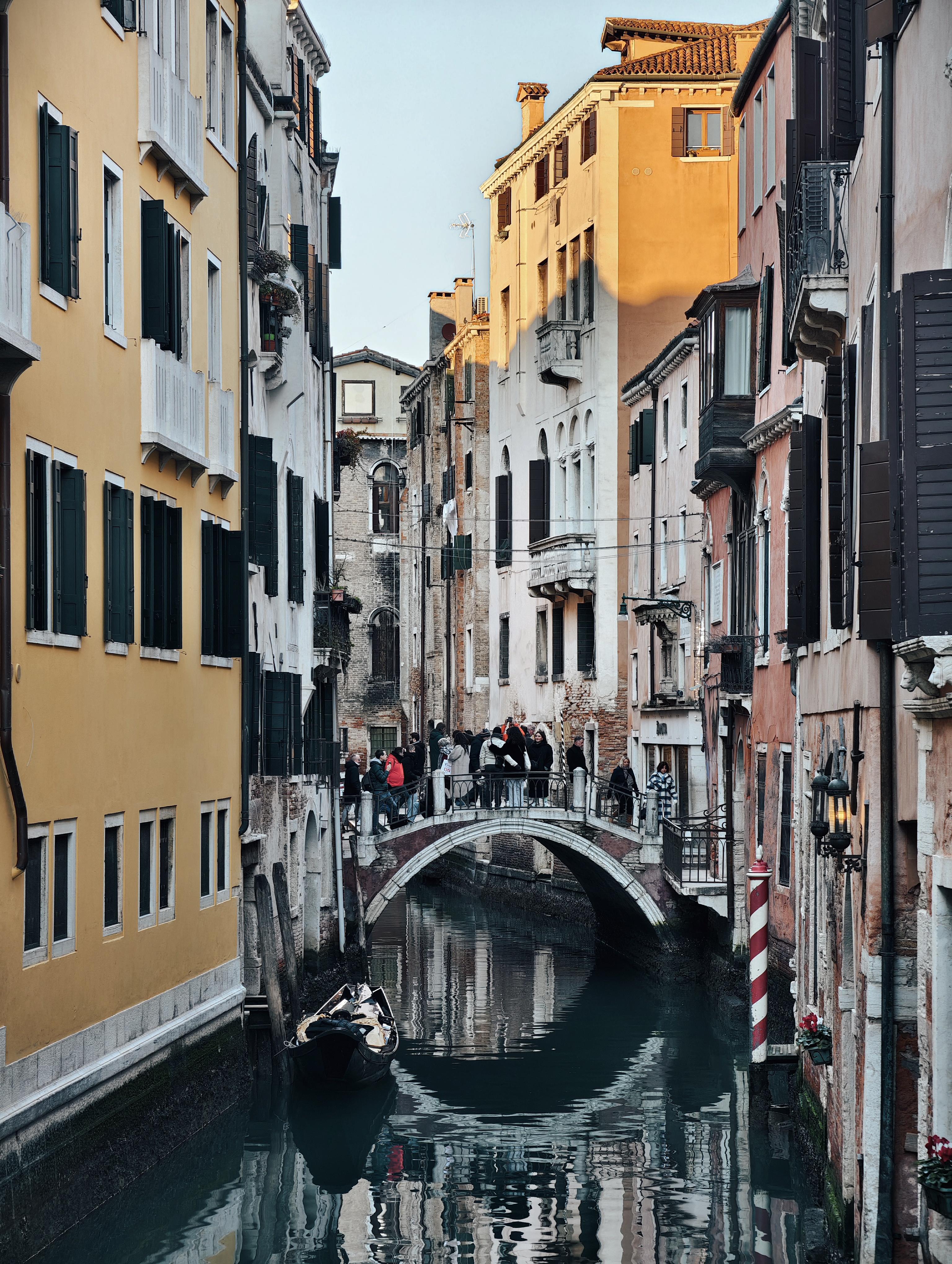 3072x4080 Vivo X100 Ultra Photo (Venezia)
