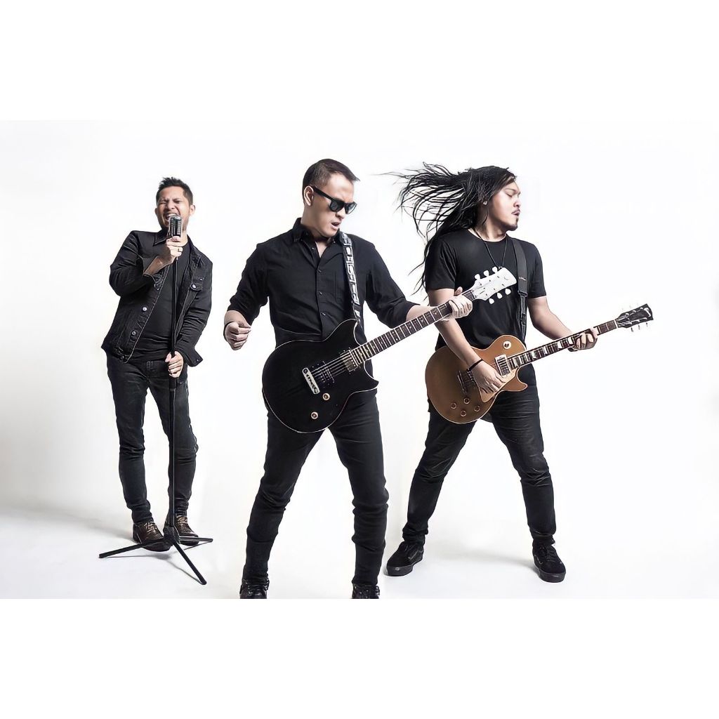1024x1024 Jual poster dinding Andra and the Backbone (bisa custom gambar)