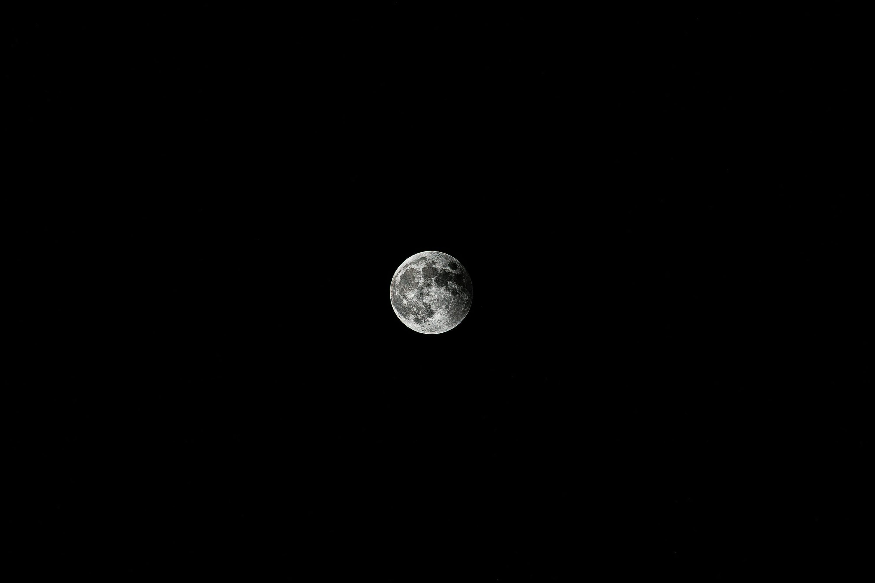 3000x1999 Dark Moon Picture. Download Free Image