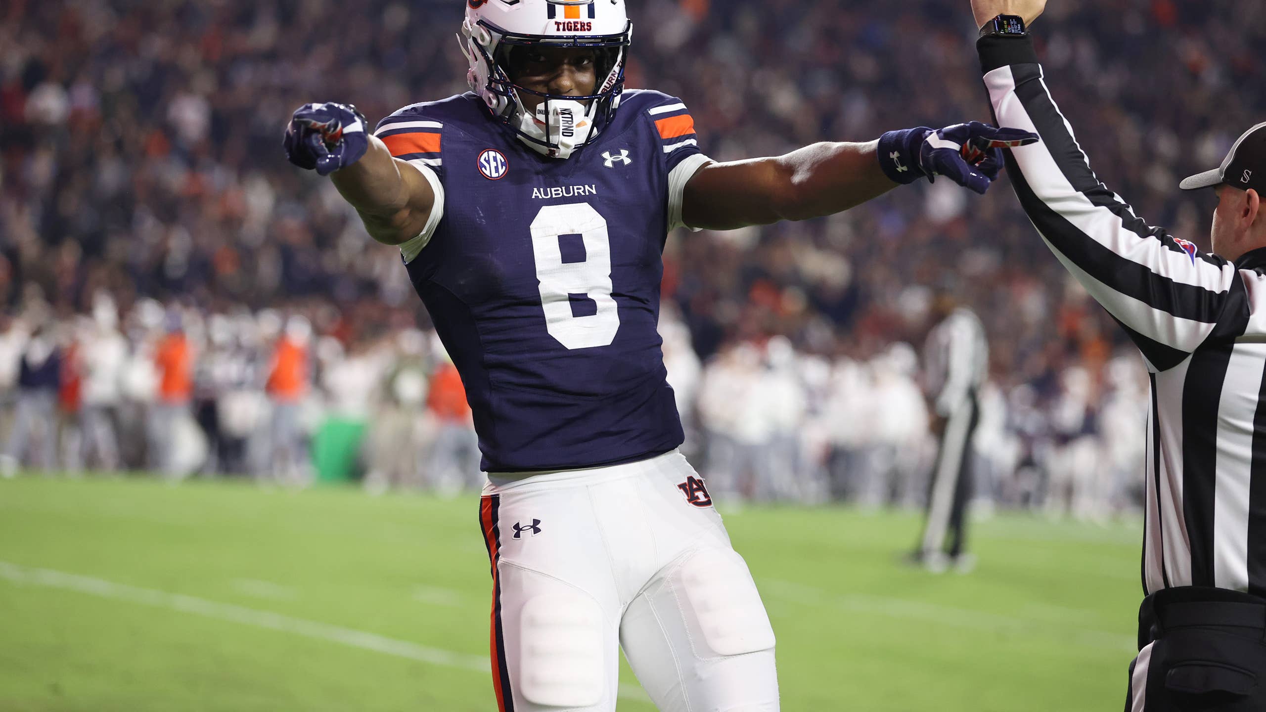 2560x1440 Big Ten Powerhouse Urged to Break the Bank for Cam Coleman After Transfer Portal Decision