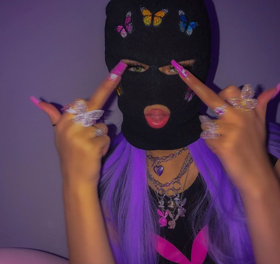 1125x1061 Hood Baddie PFP Wallpaper