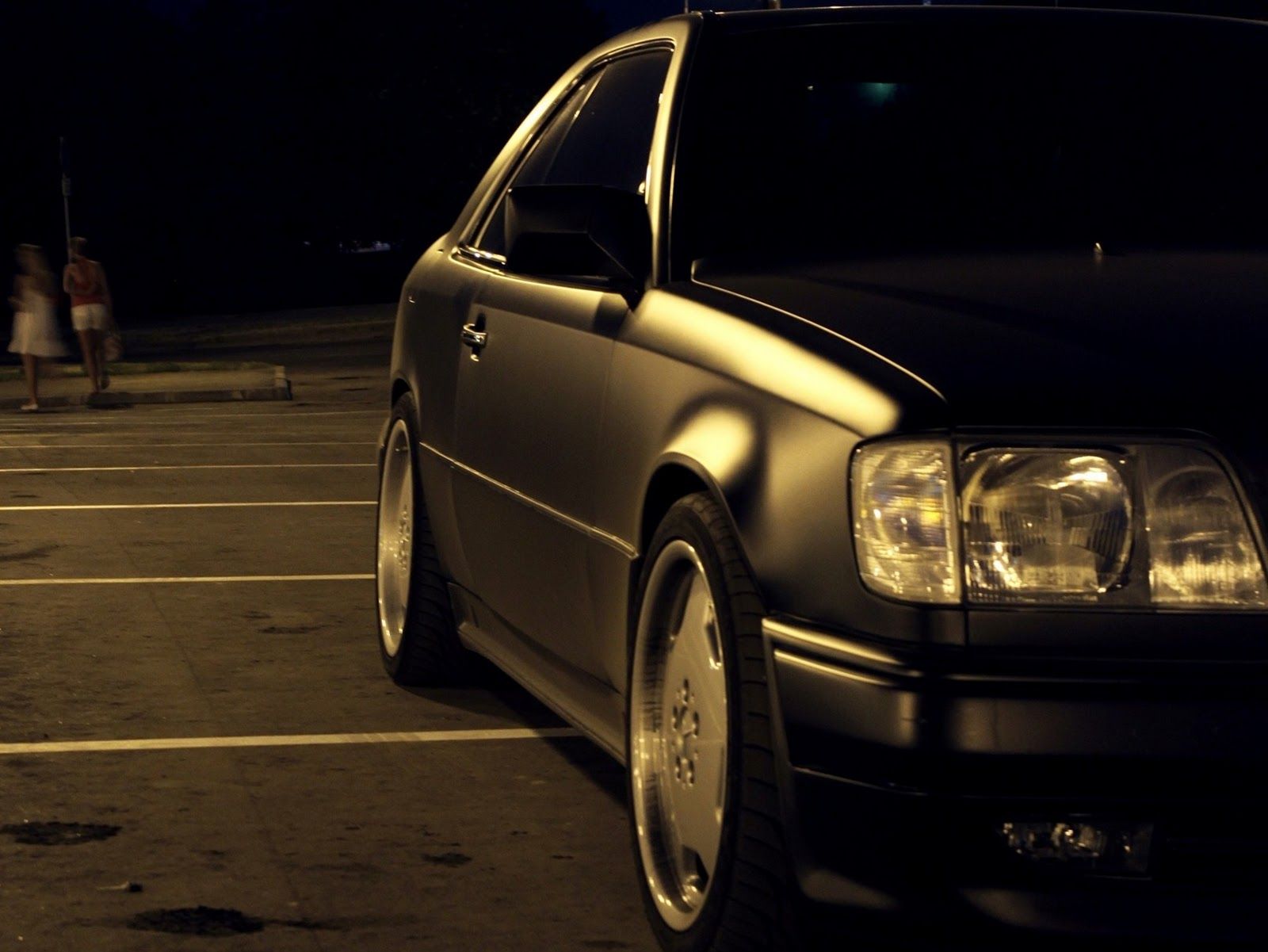1600x1201 Mercedes Benz E36 C124 AMG Black Matte
