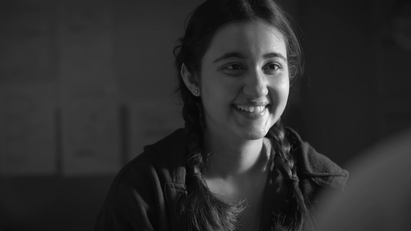 1366x768 Revathi Pillai