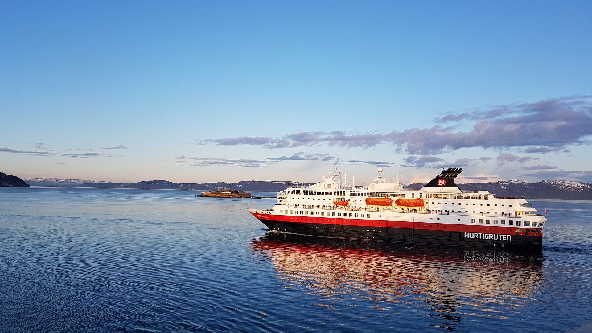 1920x1080 Cruise with Hurtigruten in Norway