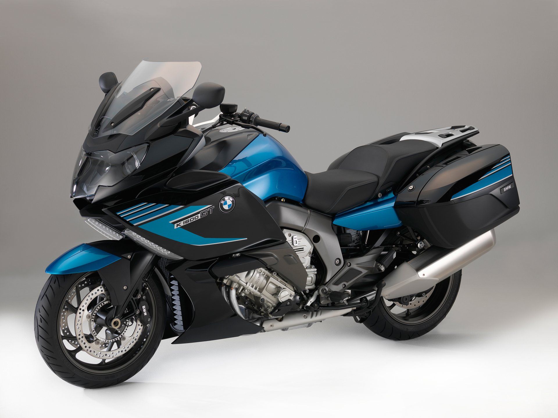 1920x1440 BMW K1600GT HD Wallpaper