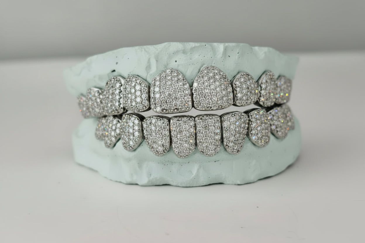 1248x832 VVs Lab Grown Diamonds Iced Out Grillz