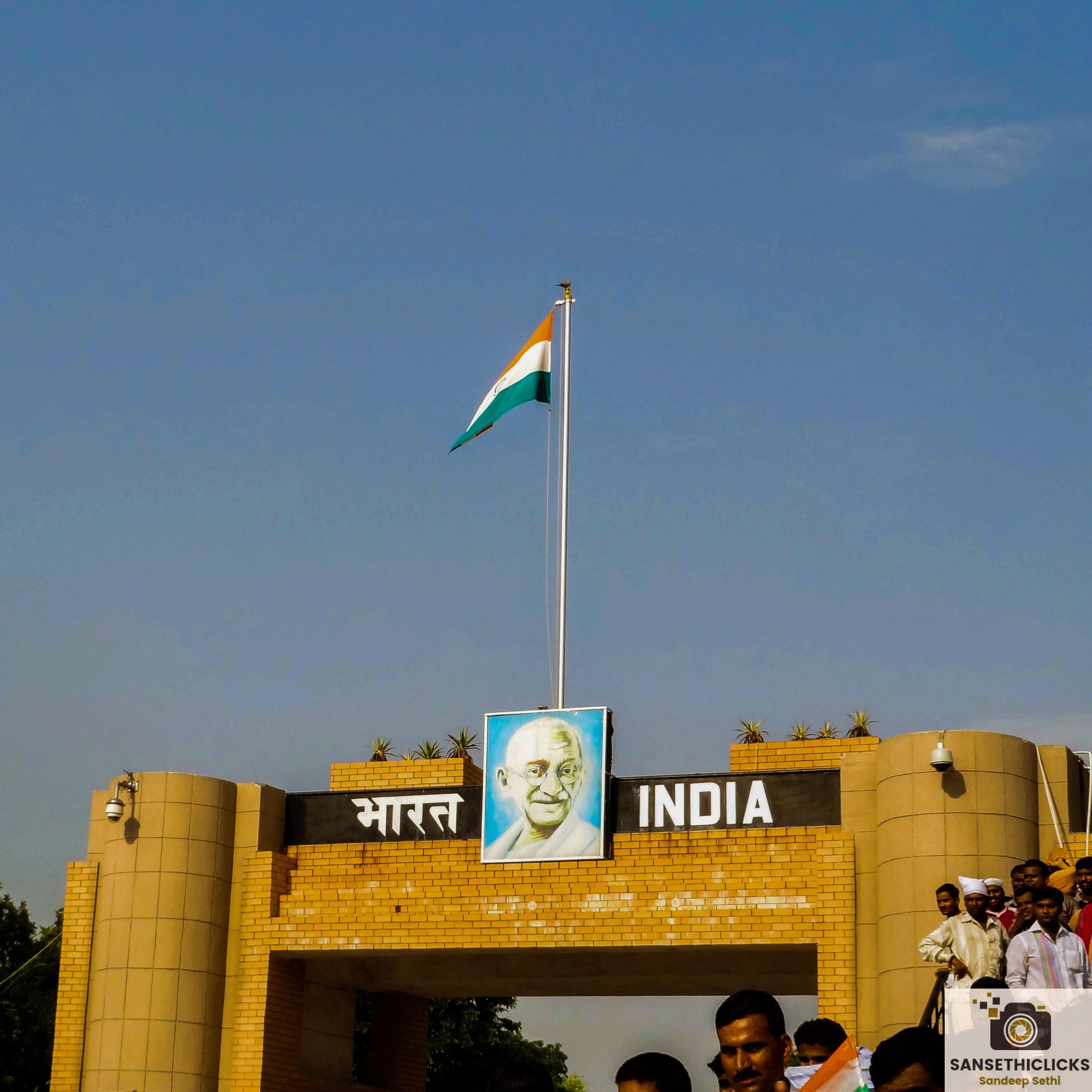 2935x2936 Attari Wagah Border India. [1080x1080]